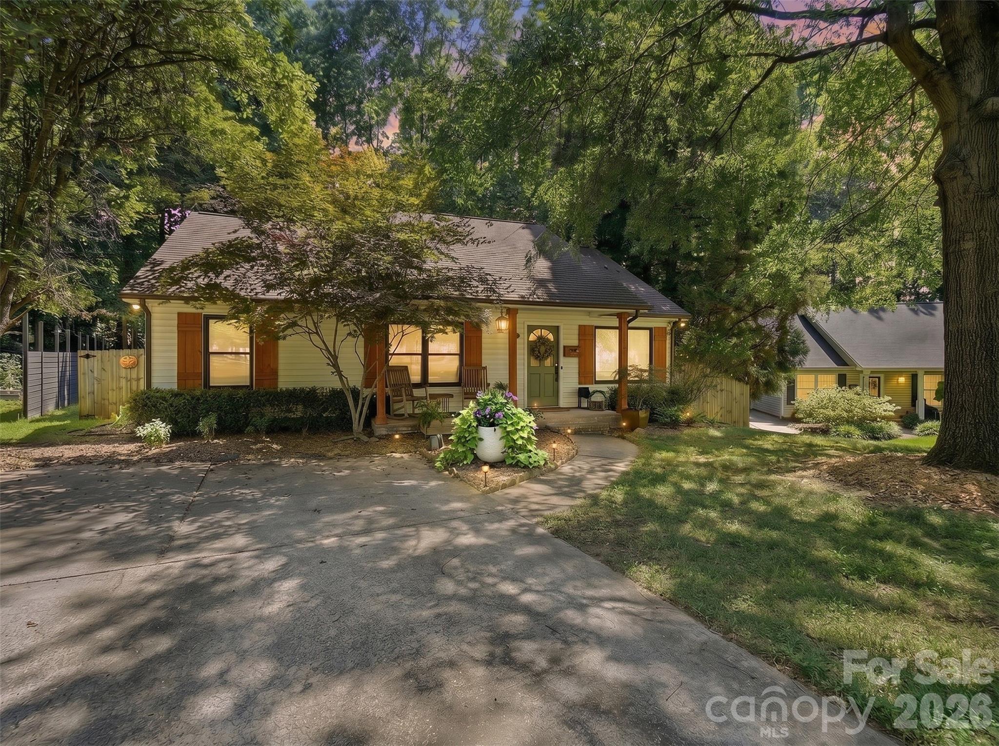 4431 Garris Road — Charlotte