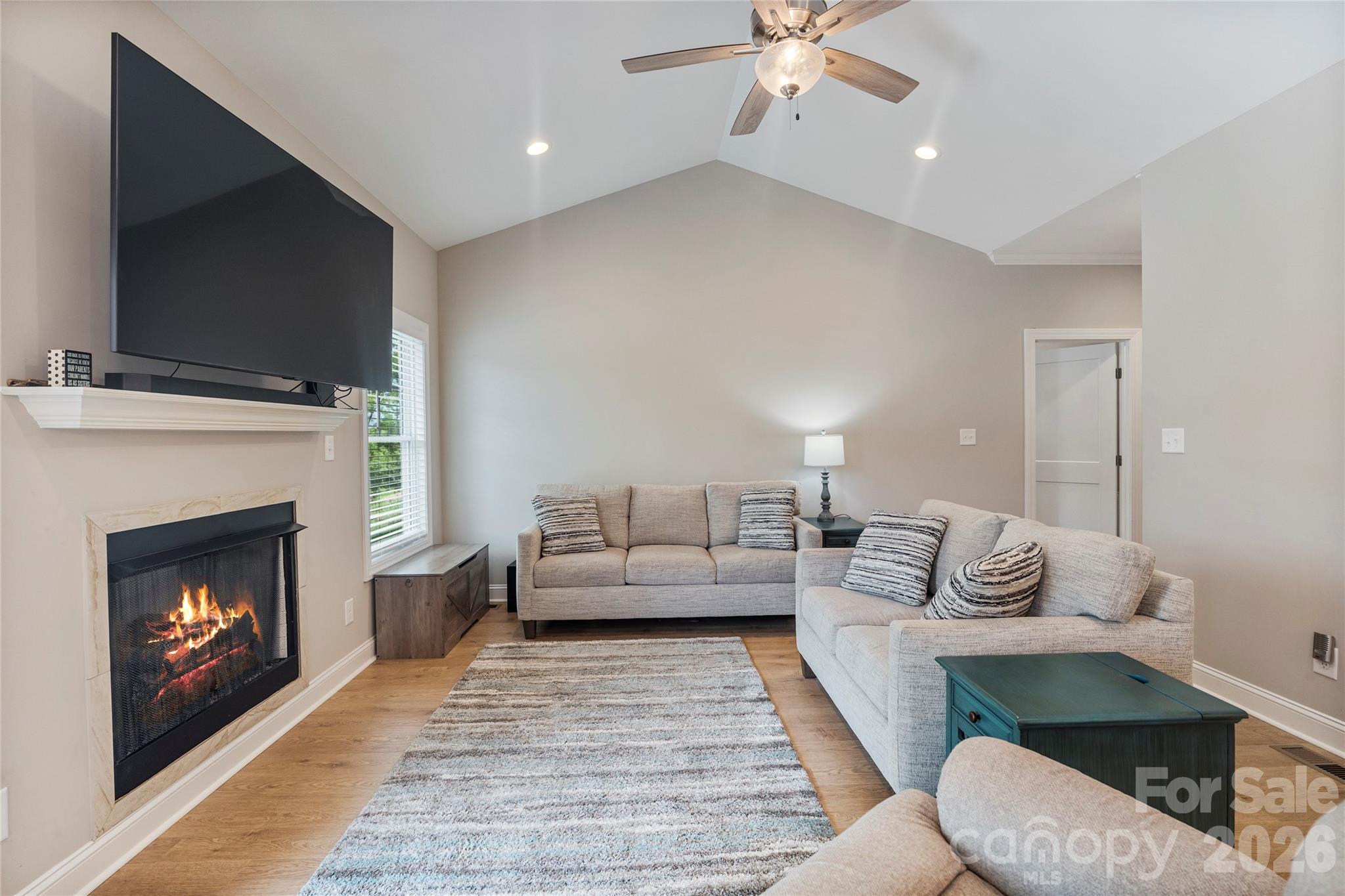 4944 Southview Drive — Hickory