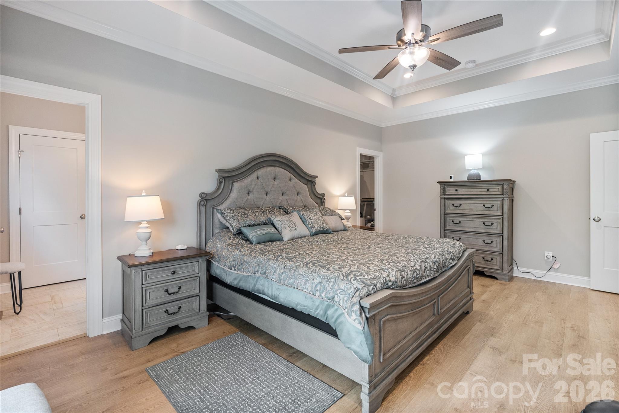 4944 Southview Drive — Hickory