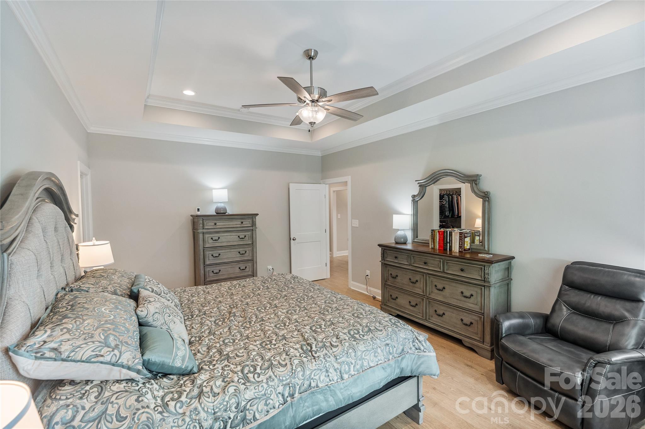 4944 Southview Drive — Hickory