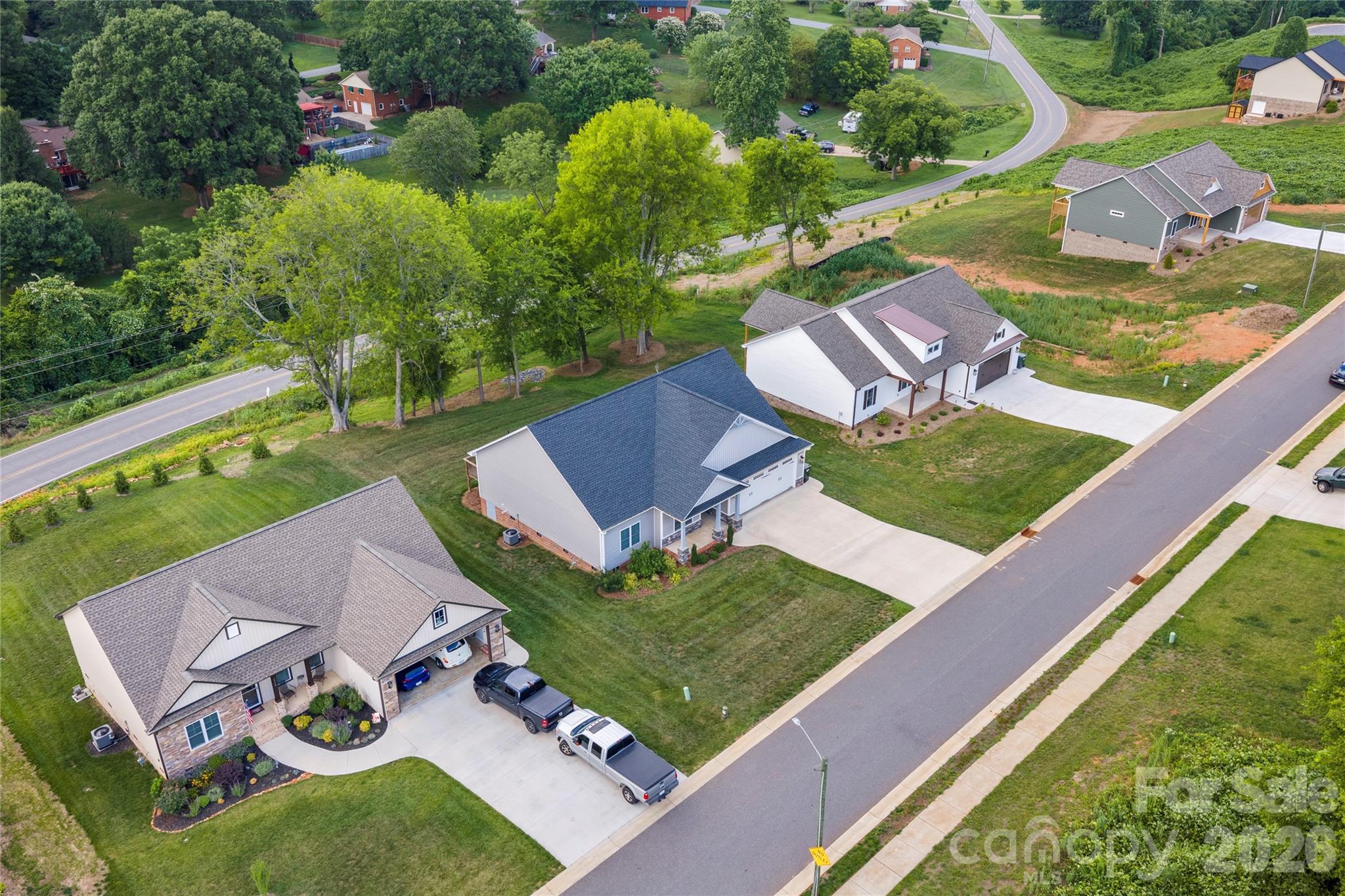 4944 Southview Drive — Hickory