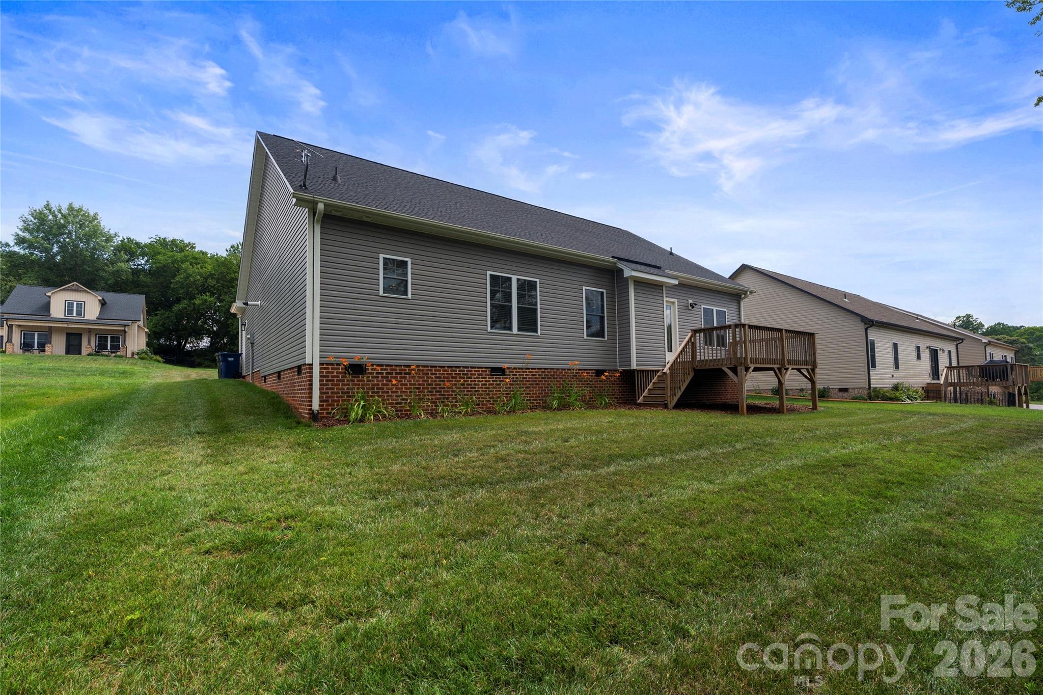 4944 Southview Drive — Hickory