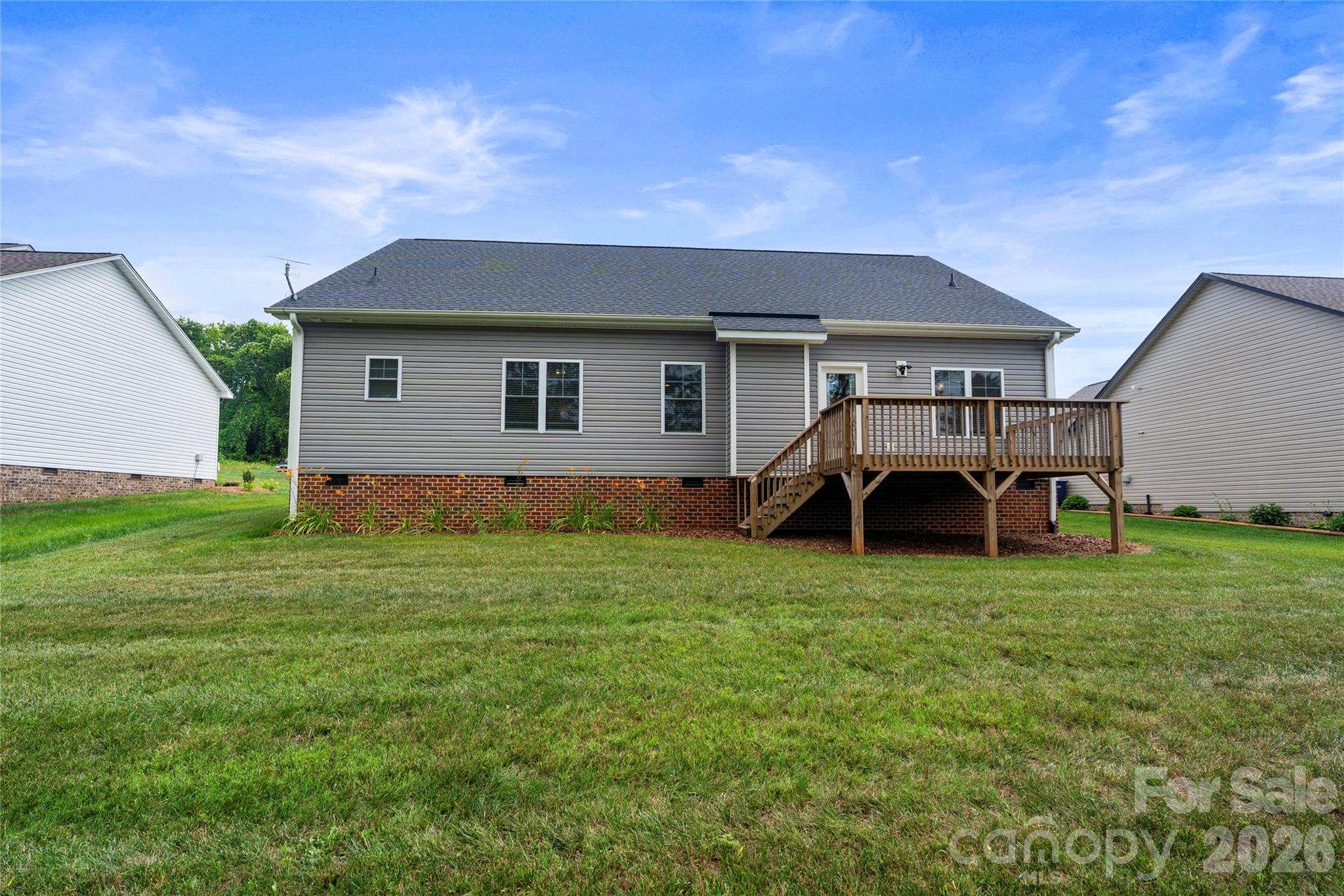 4944 Southview Drive — Hickory