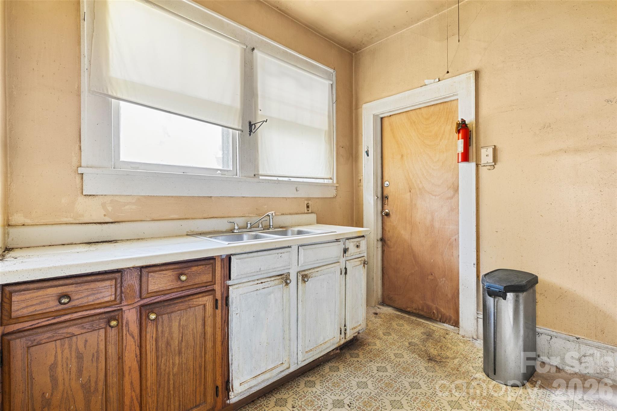 408 W Kingston Avenue — Charlotte