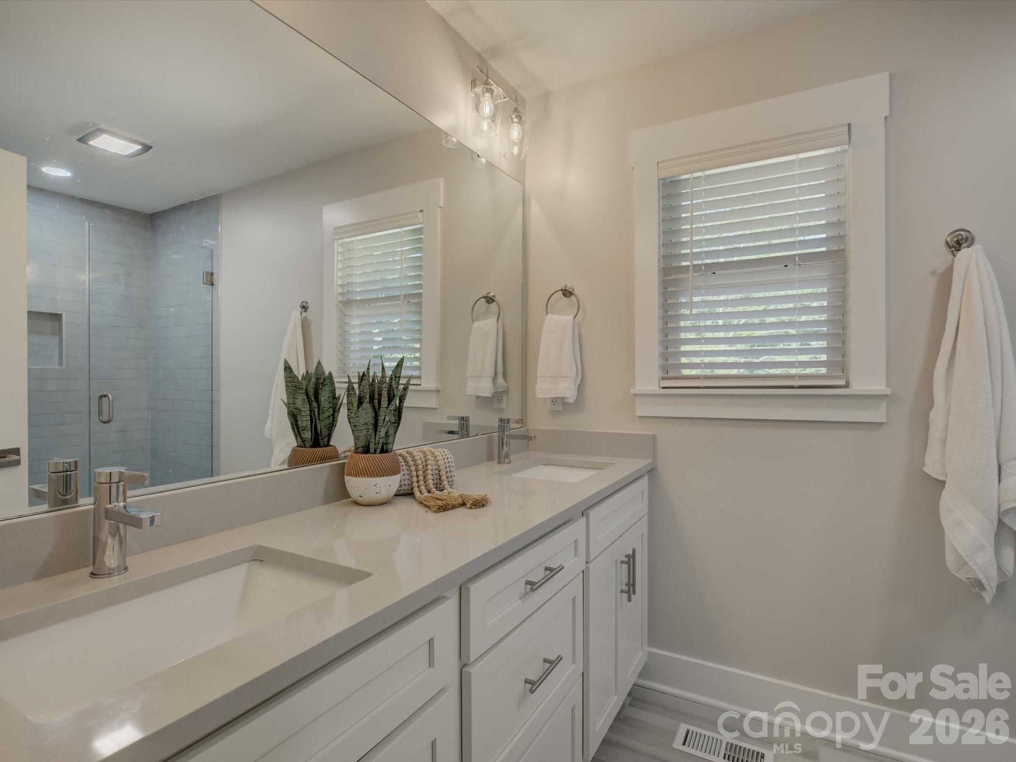 3423 Sudbury Road — Charlotte