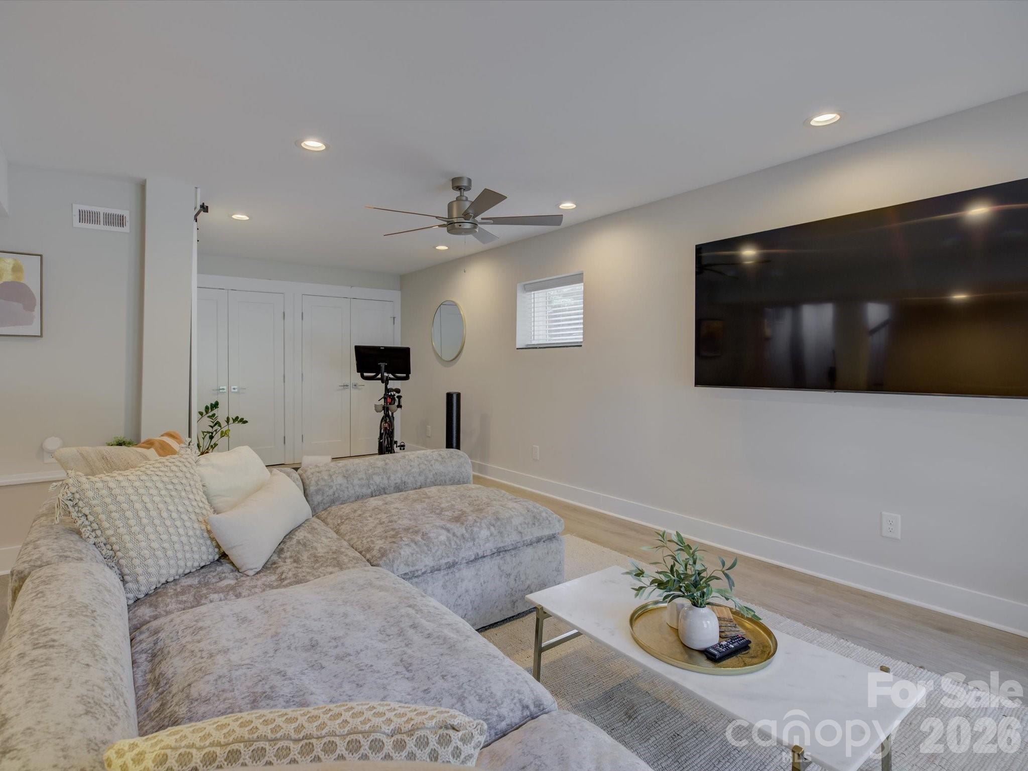3423 Sudbury Road — Charlotte