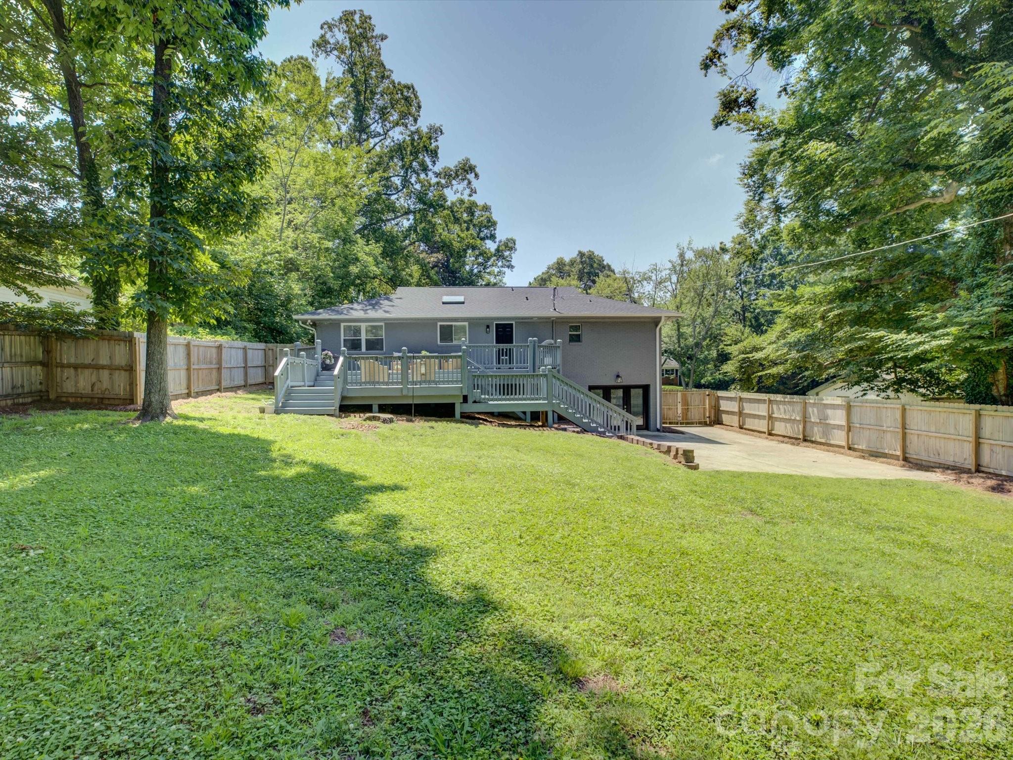 3423 Sudbury Road — Charlotte