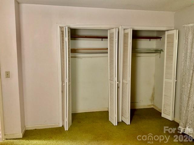 5521 Suttlemyre Lane — Hickory