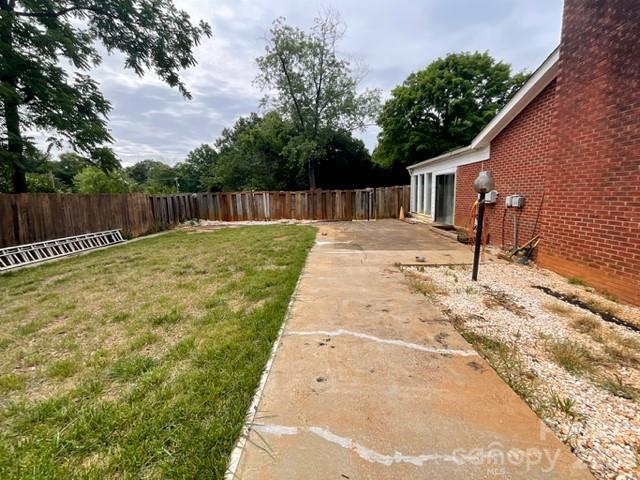 5521 Suttlemyre Lane — Hickory