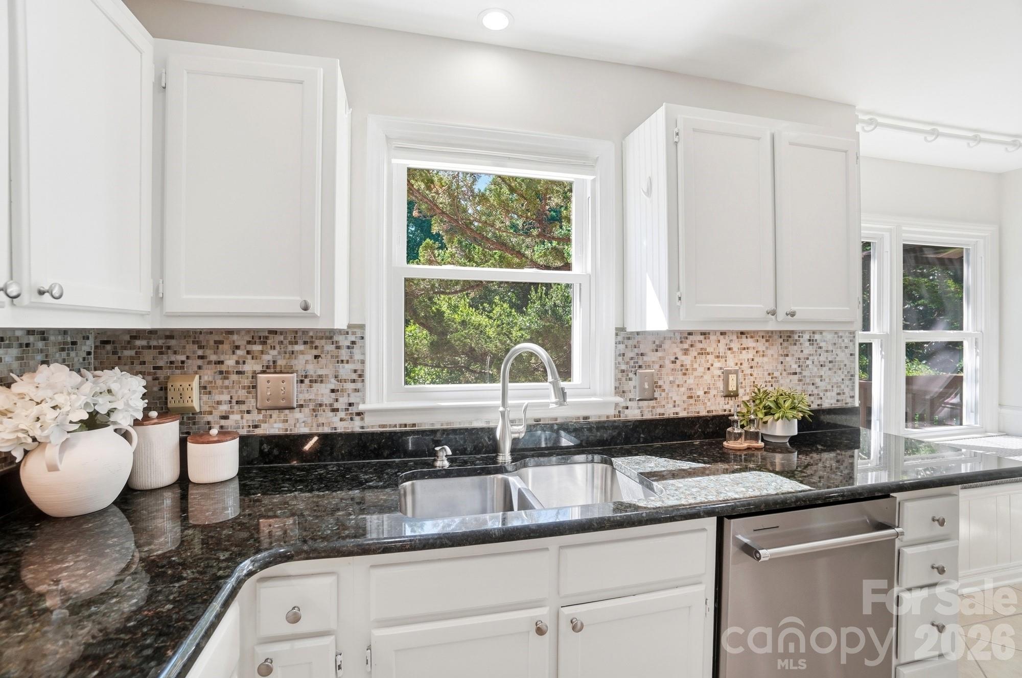 723 Walnut Point Drive — Matthews