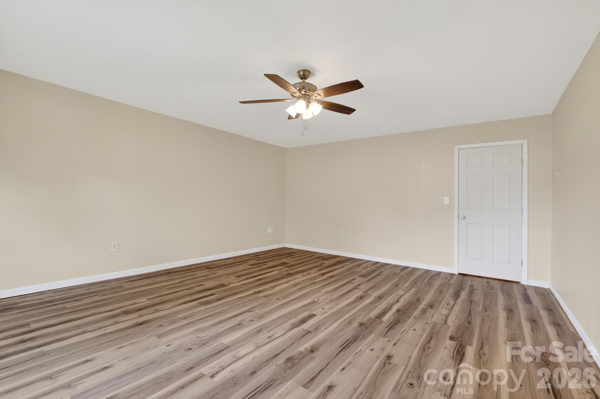 2411 Allendale Circle — Lenoir