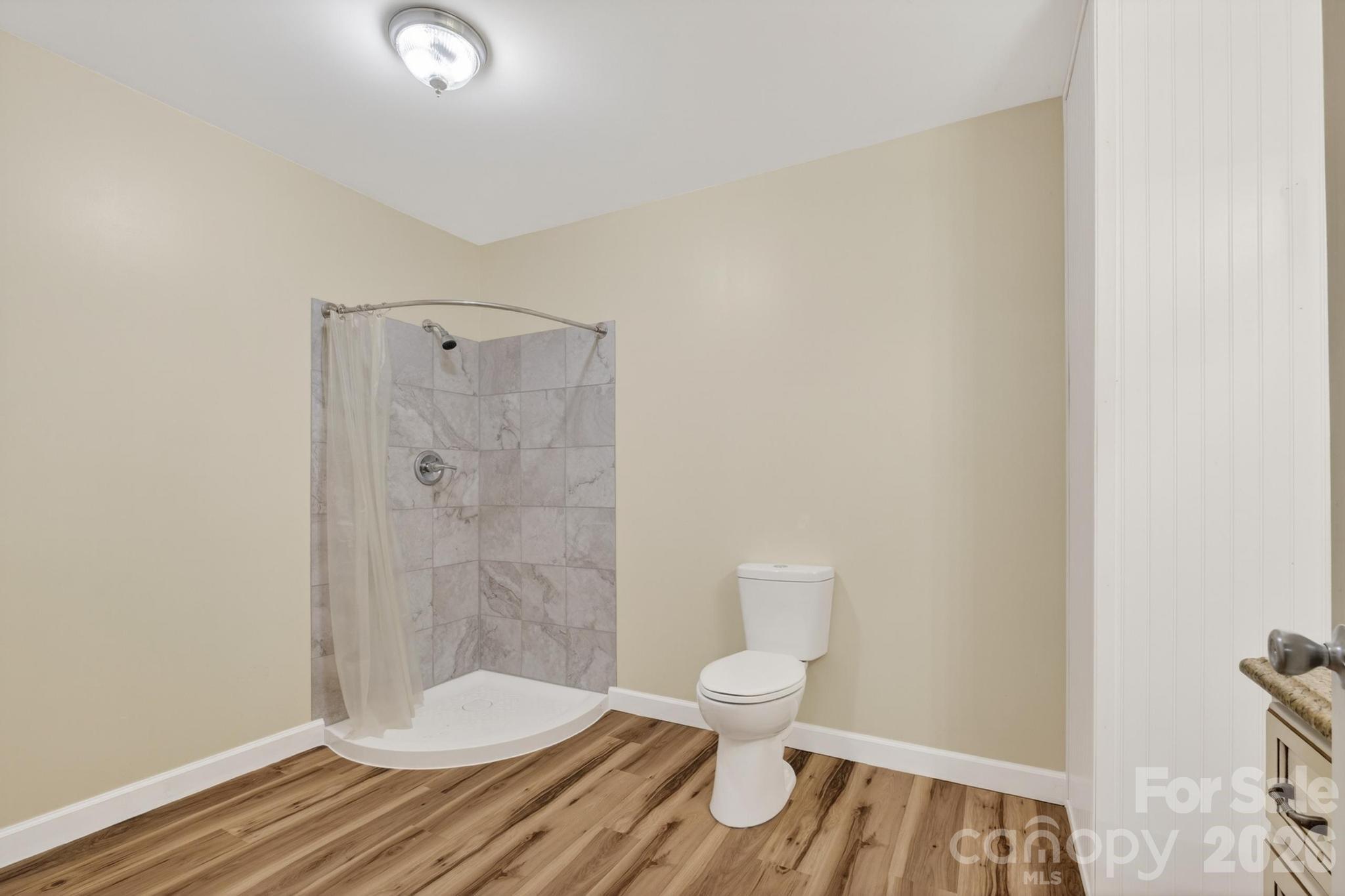 2411 Allendale Circle — Lenoir