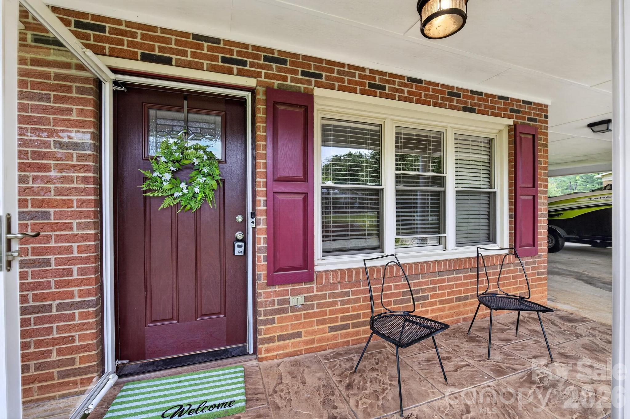 2411 Allendale Circle — Lenoir