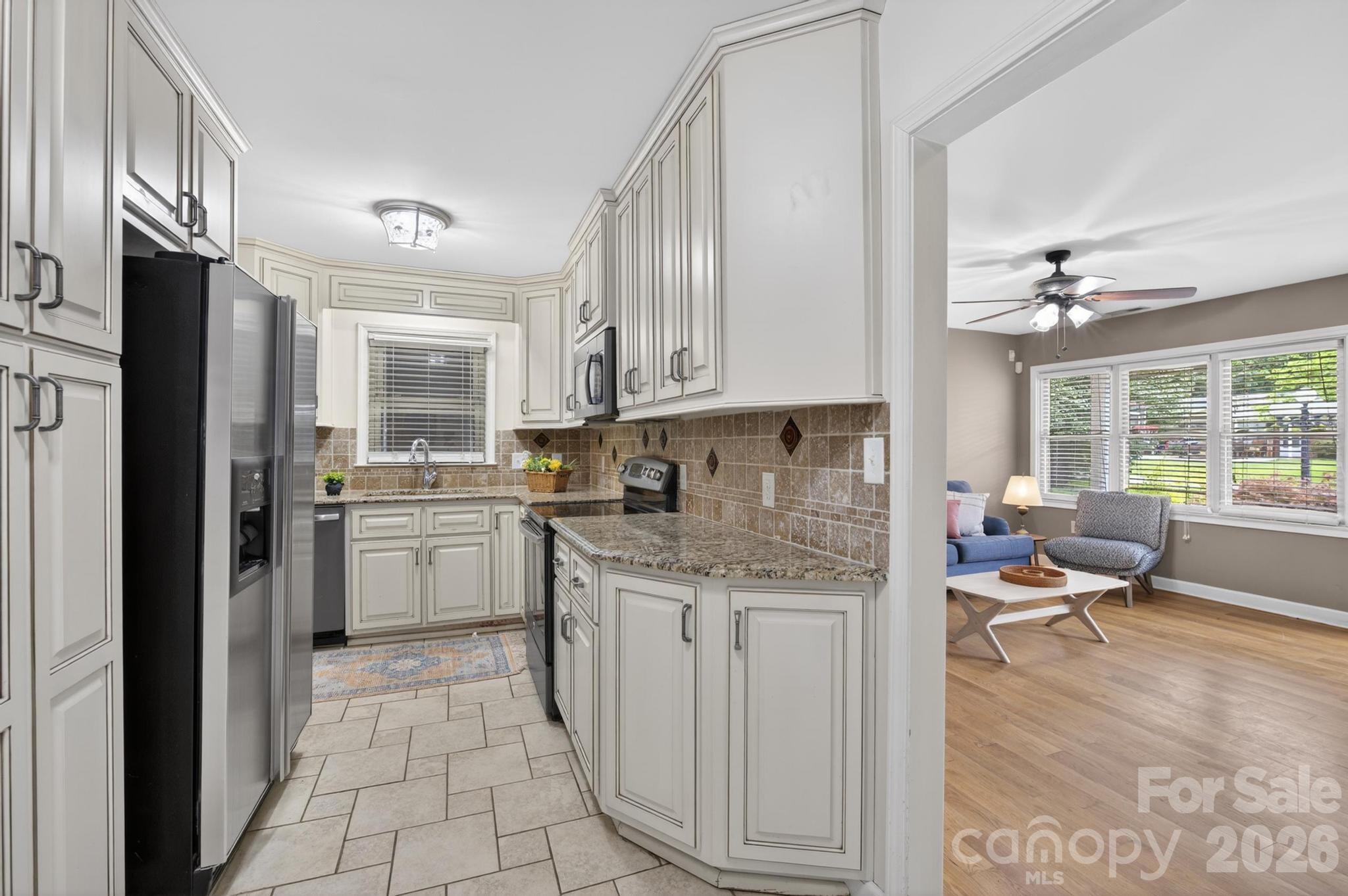 2411 Allendale Circle — Lenoir