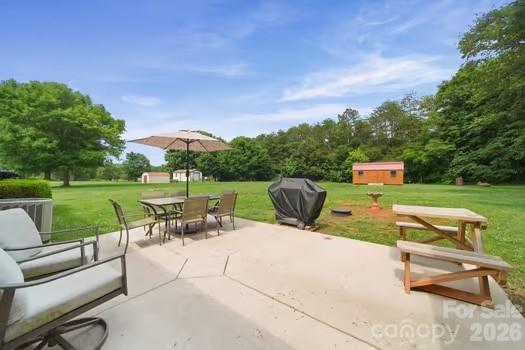 138 Shumaker Drive — Statesville