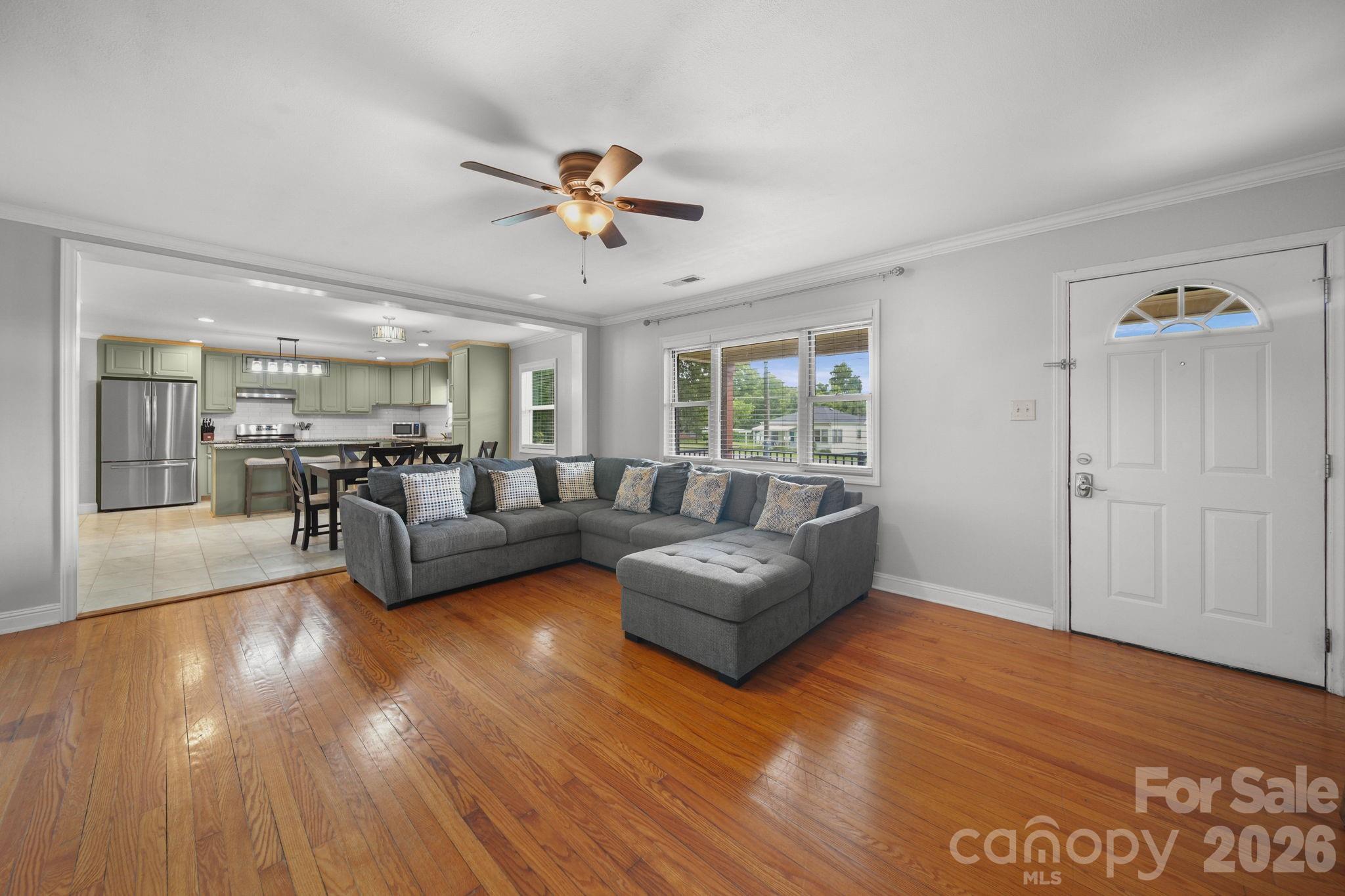 138 Shumaker Drive — Statesville