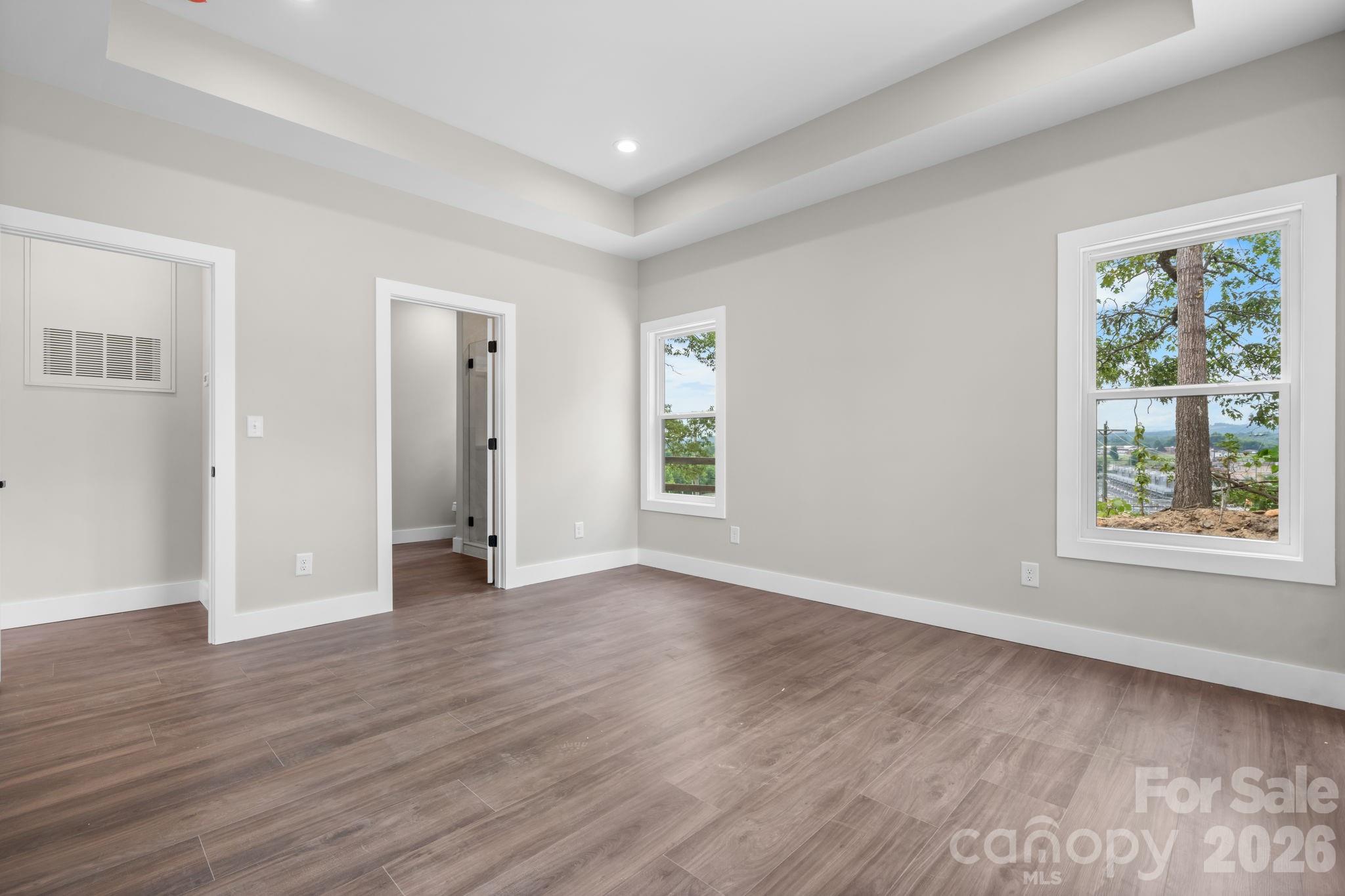 909 Overlook Drive SW — Lenoir