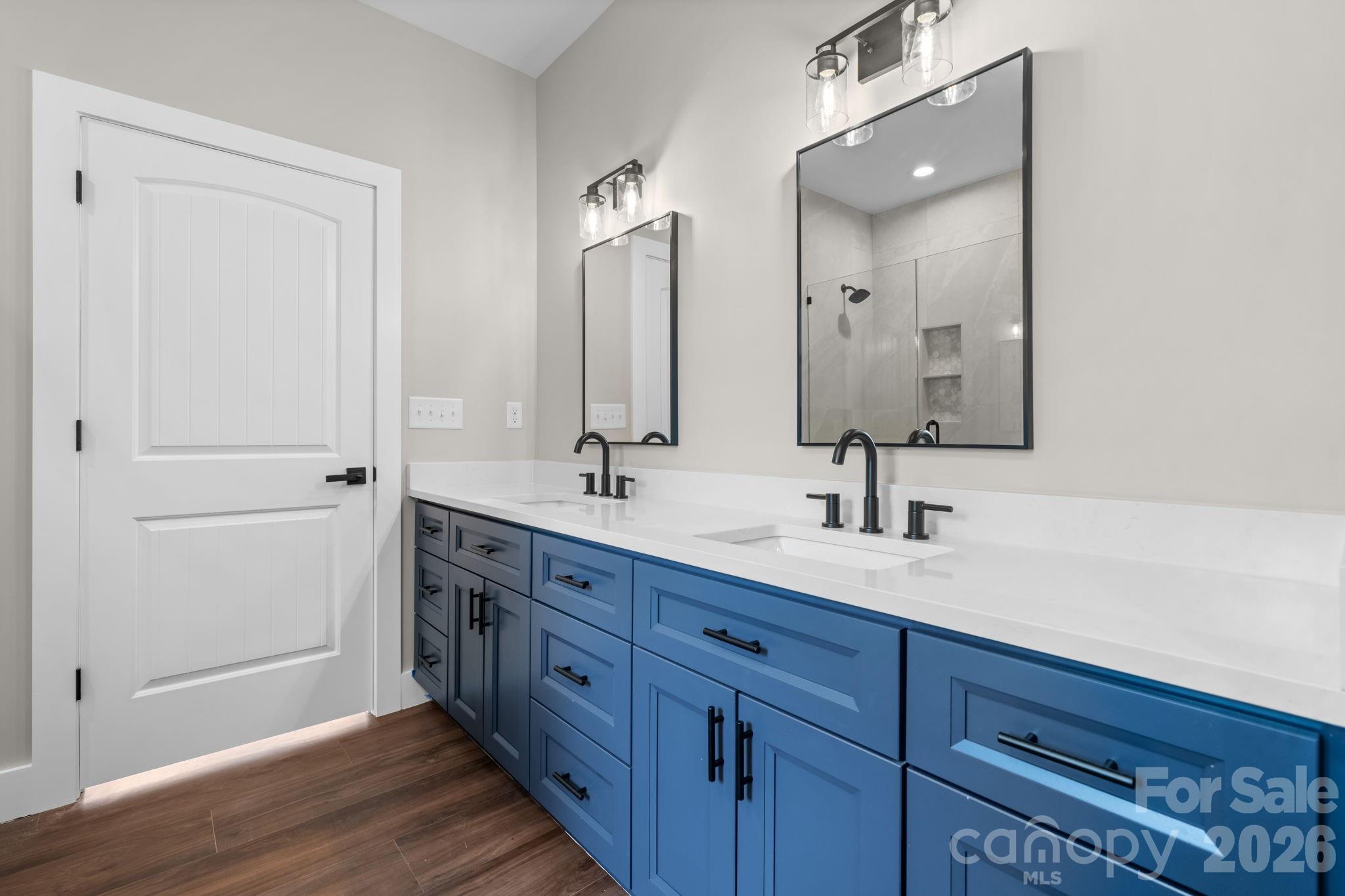 909 Overlook Drive SW — Lenoir