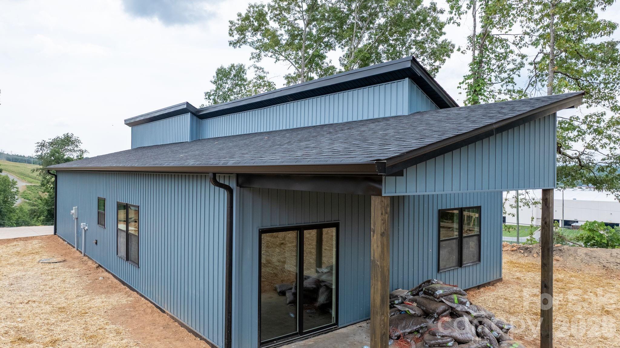 909 Overlook Drive SW — Lenoir