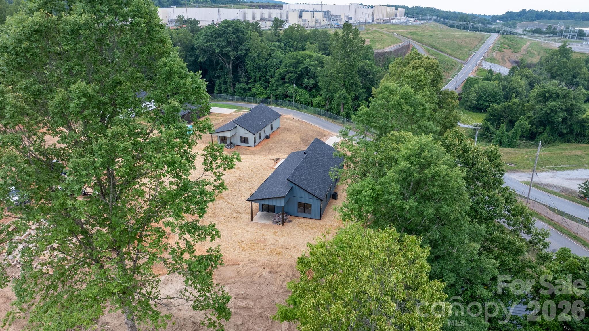 909 Overlook Drive SW — Lenoir