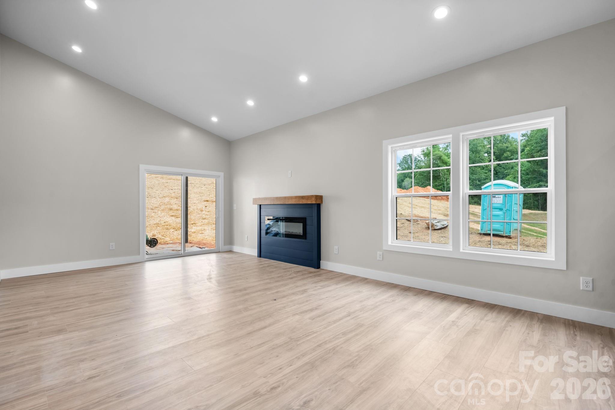 913 Overlook Drive SW — Lenoir