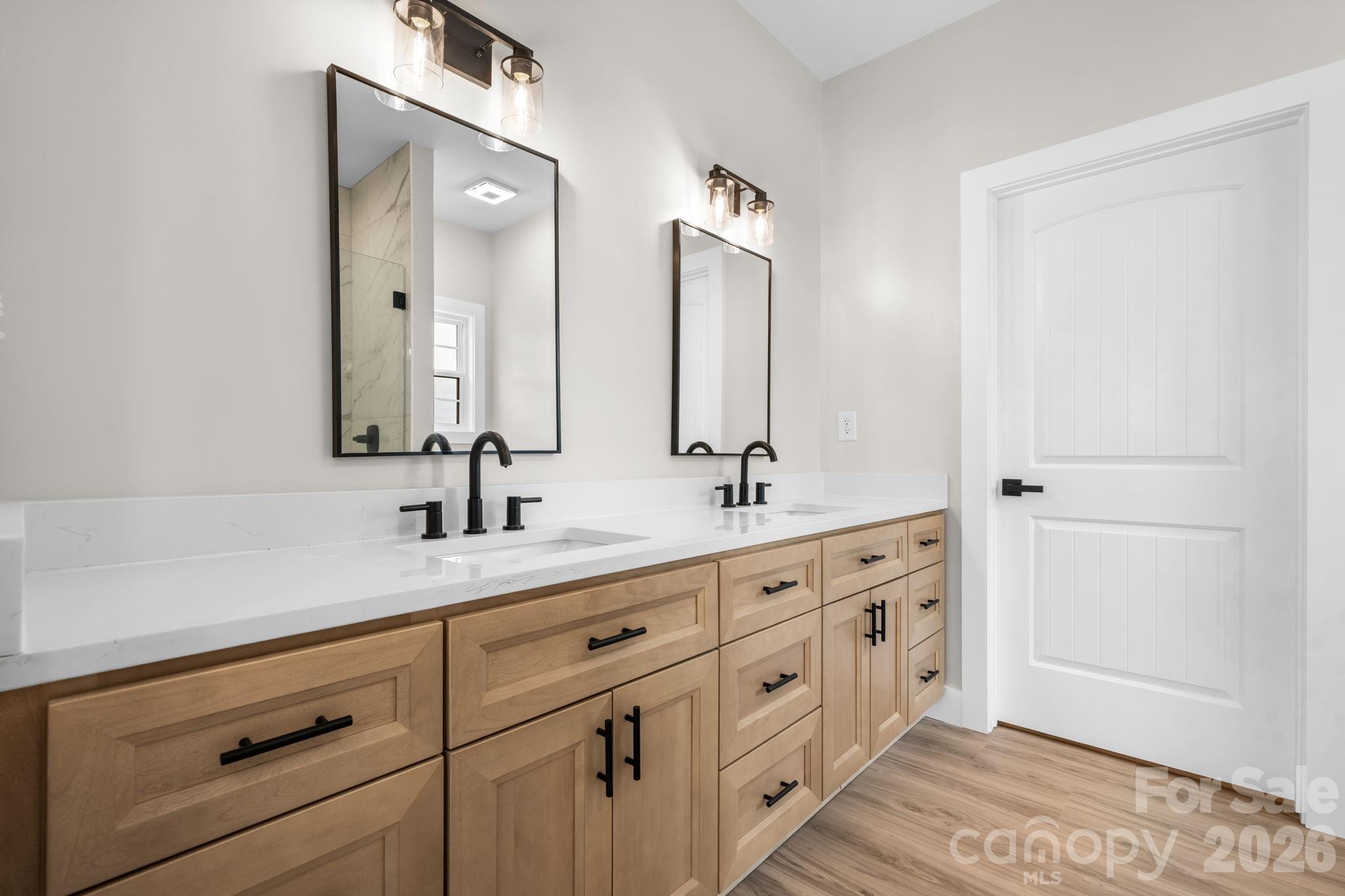 913 Overlook Drive SW — Lenoir