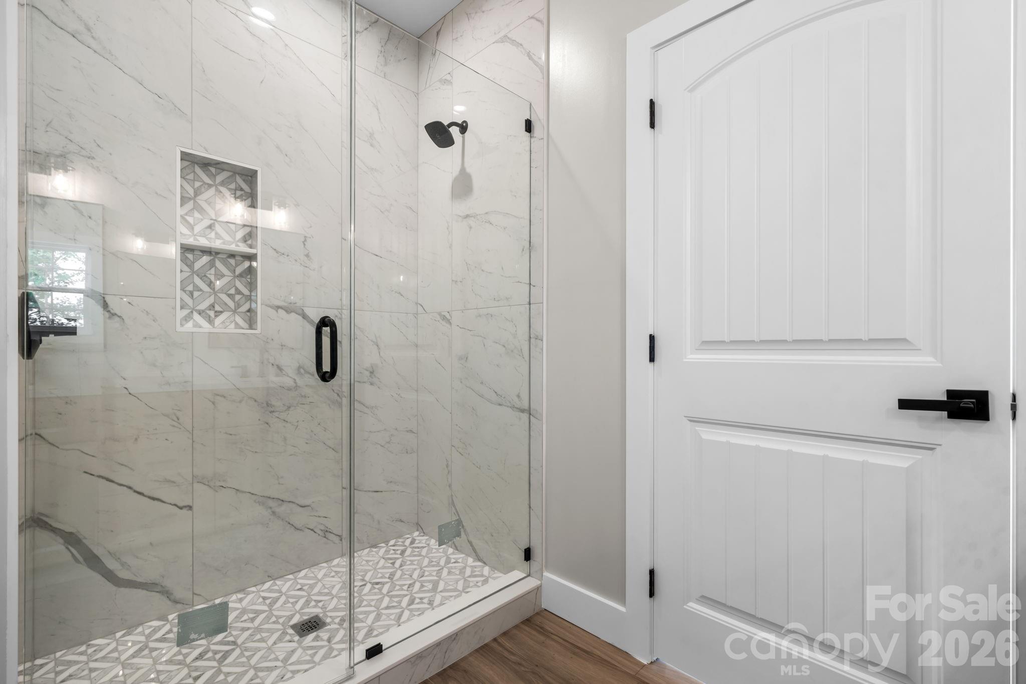 913 Overlook Drive SW — Lenoir