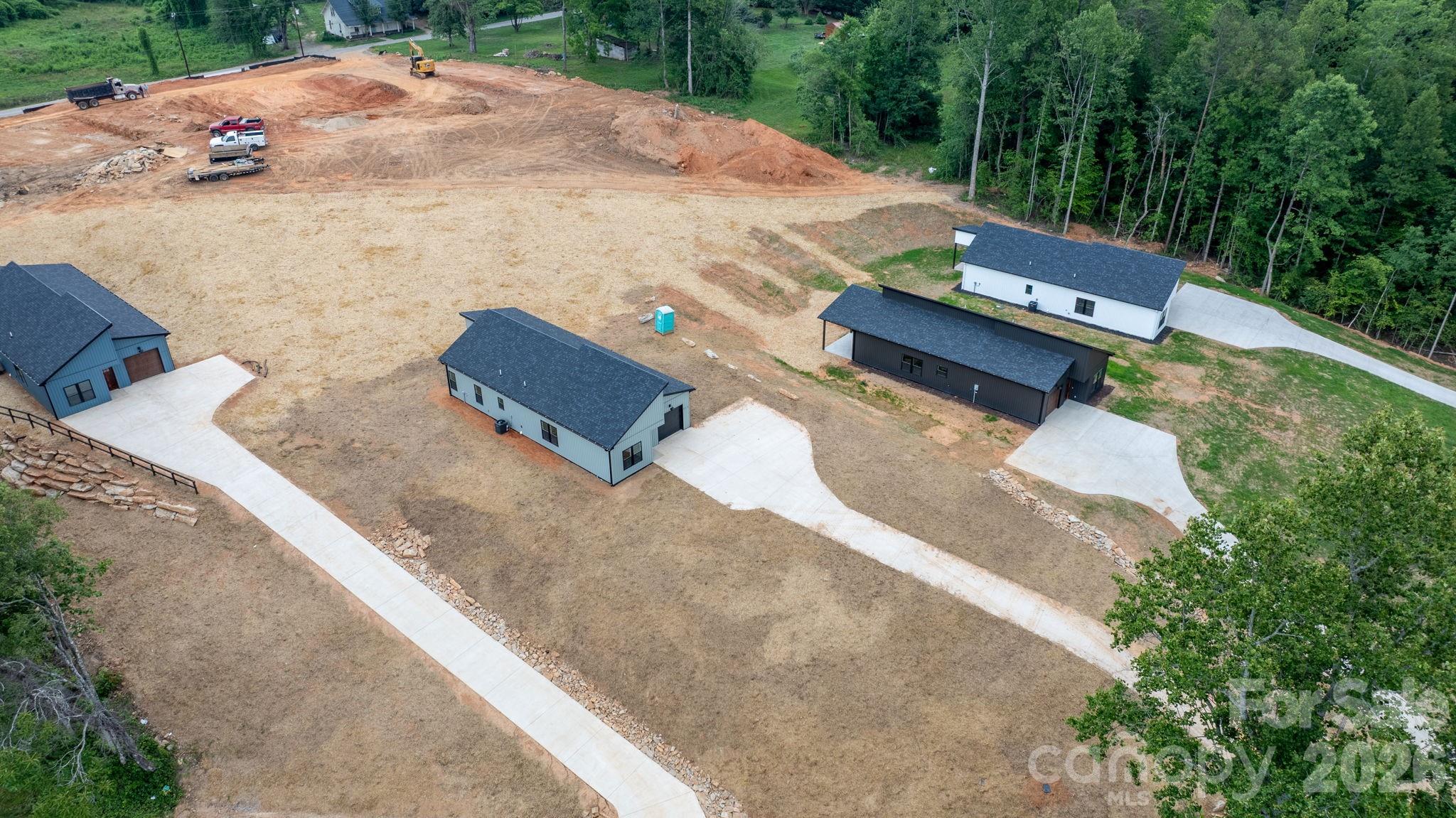 913 Overlook Drive SW — Lenoir