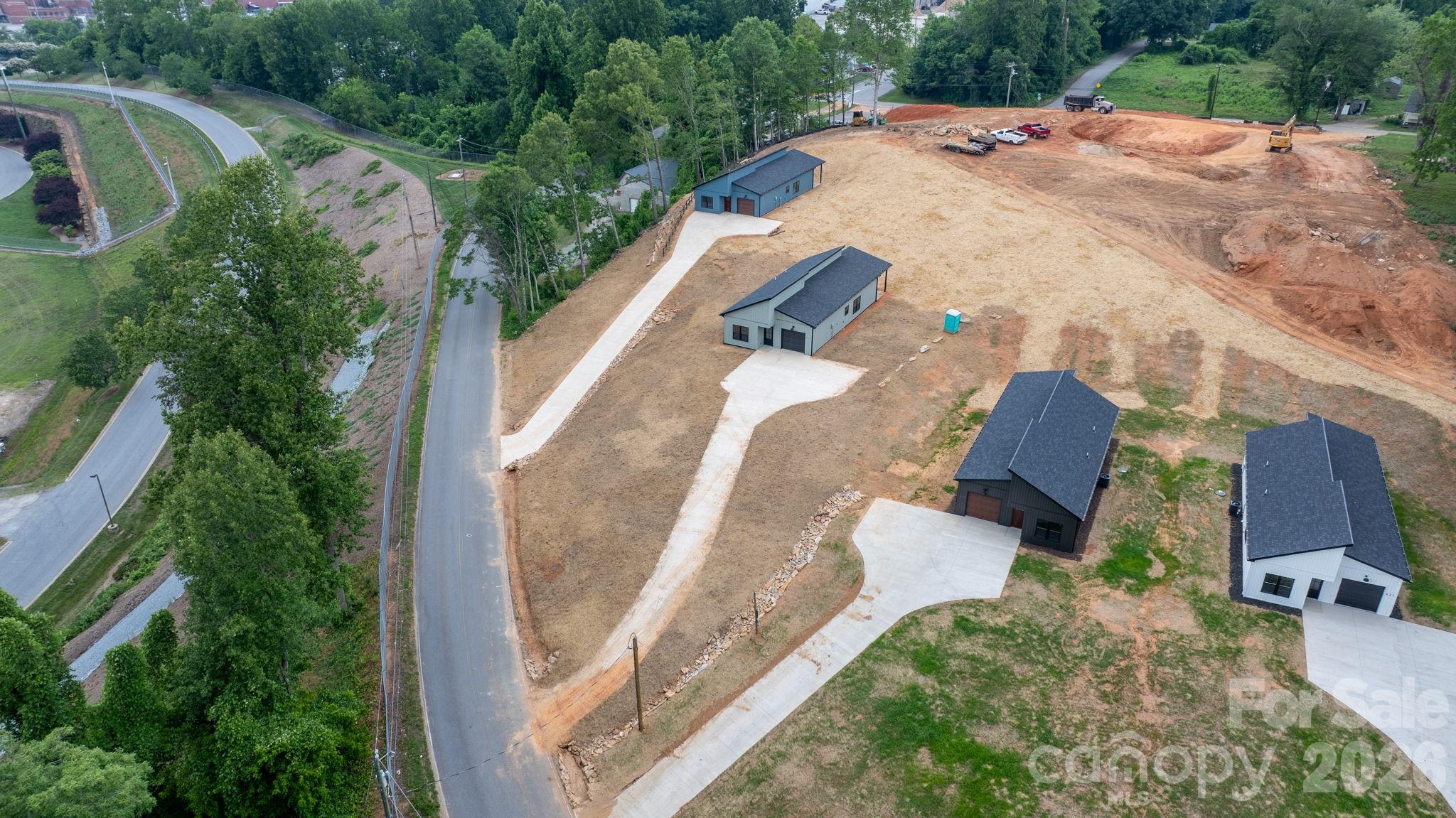 913 Overlook Drive SW — Lenoir