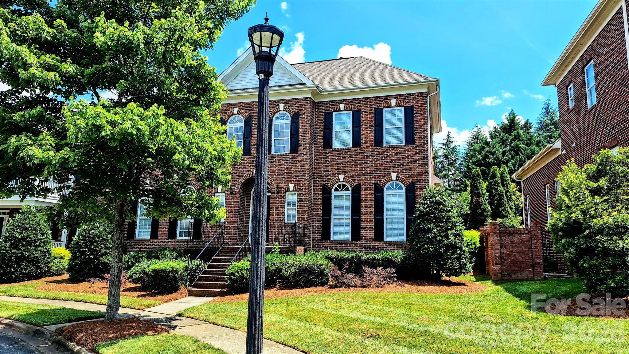 232 Hawthorne Park Avenue — Belmont