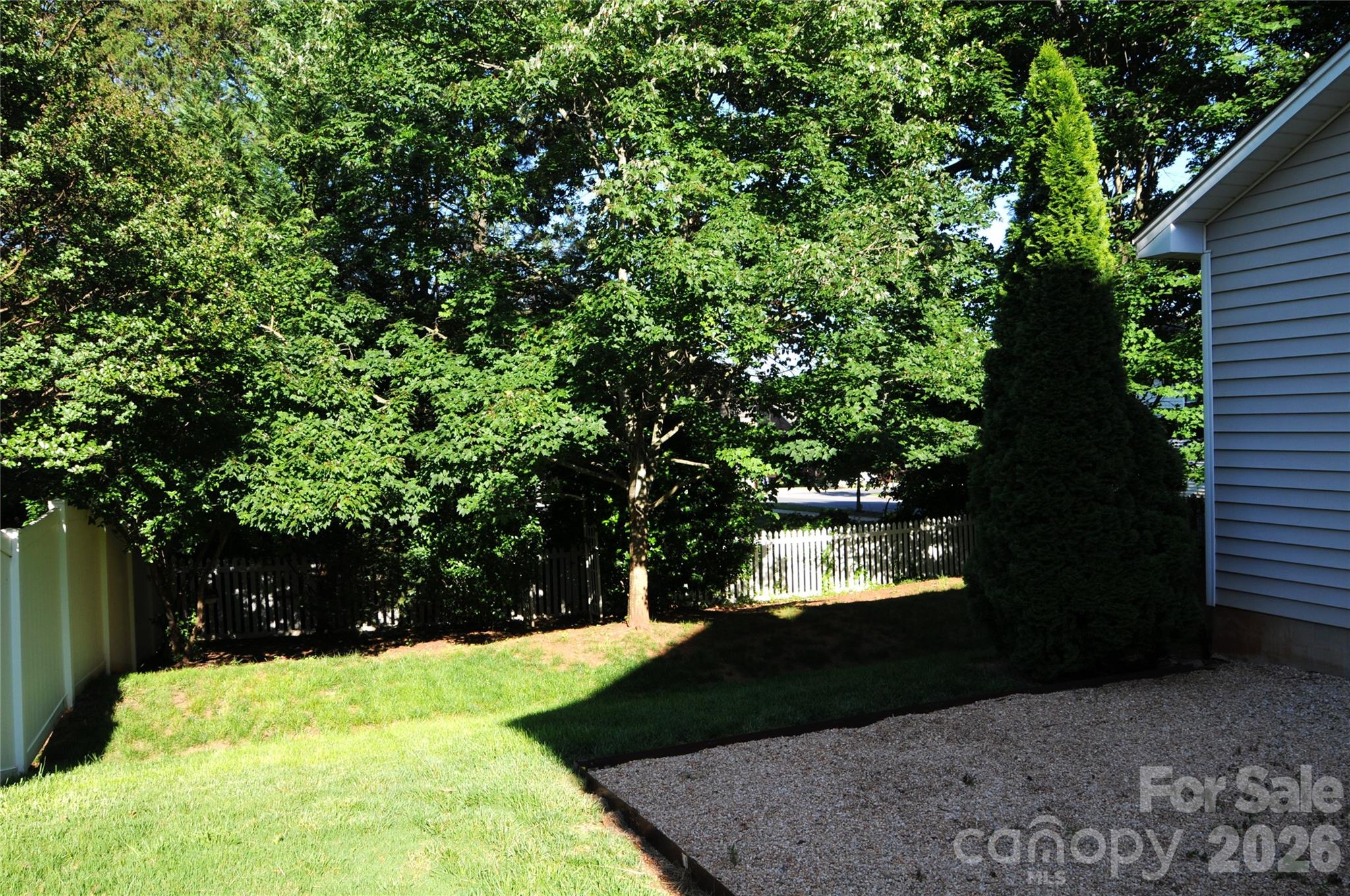 12735 Cross Dale Drive — Huntersville