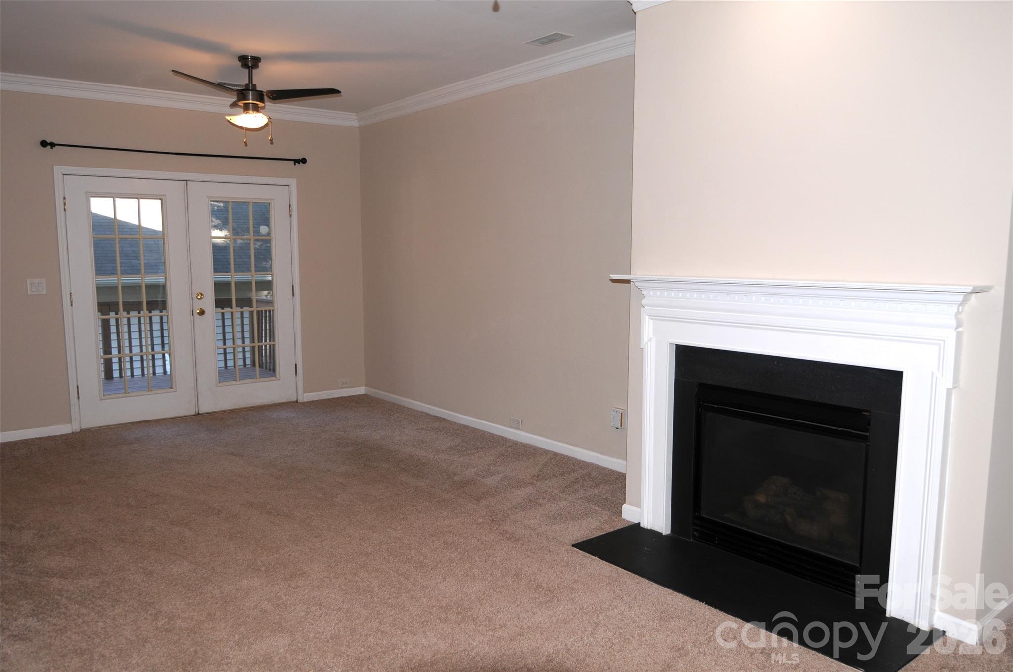 12735 Cross Dale Drive — Huntersville