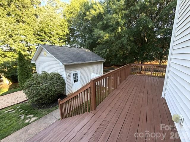 12735 Cross Dale Drive — Huntersville