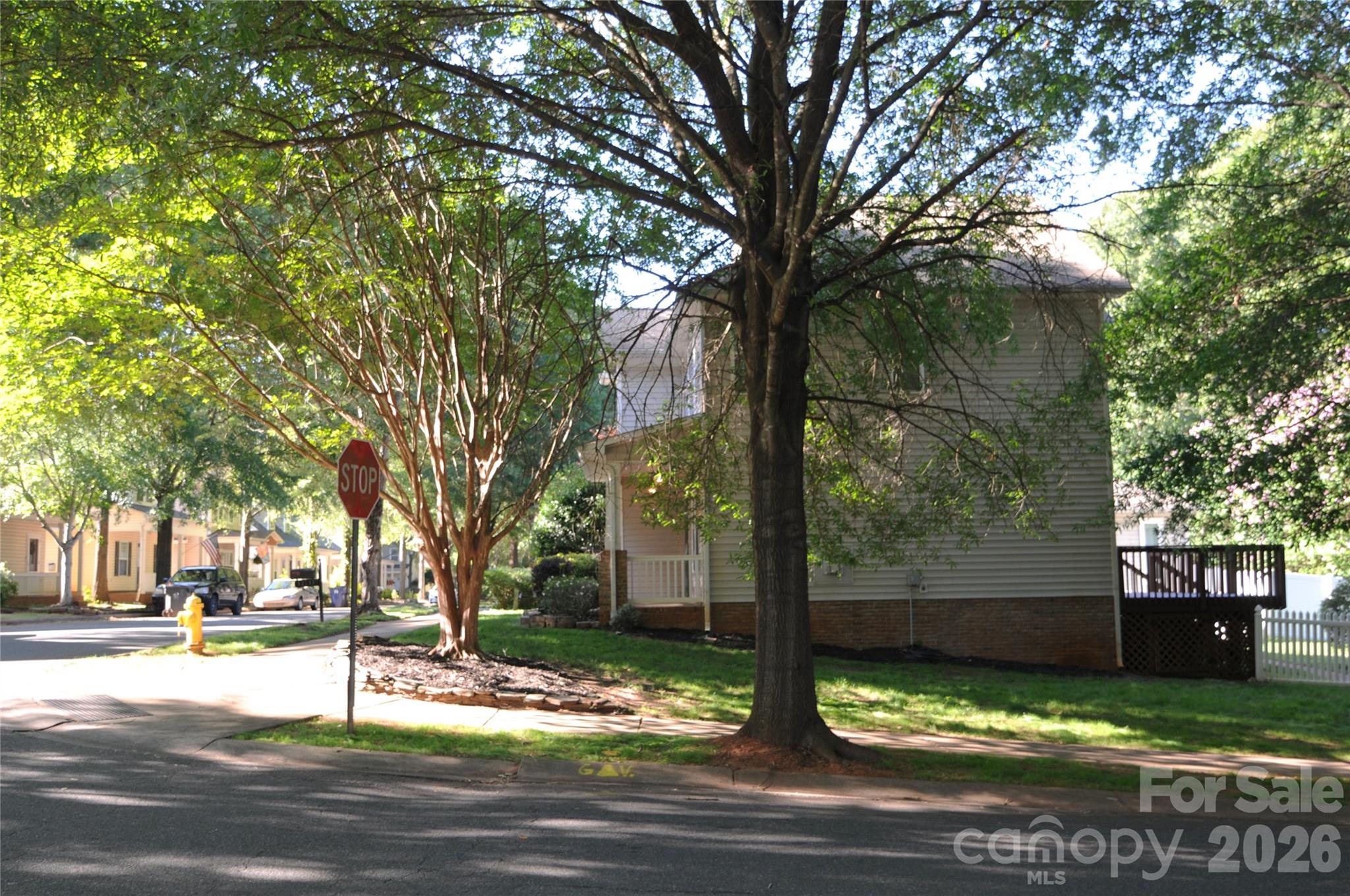 12735 Cross Dale Drive — Huntersville