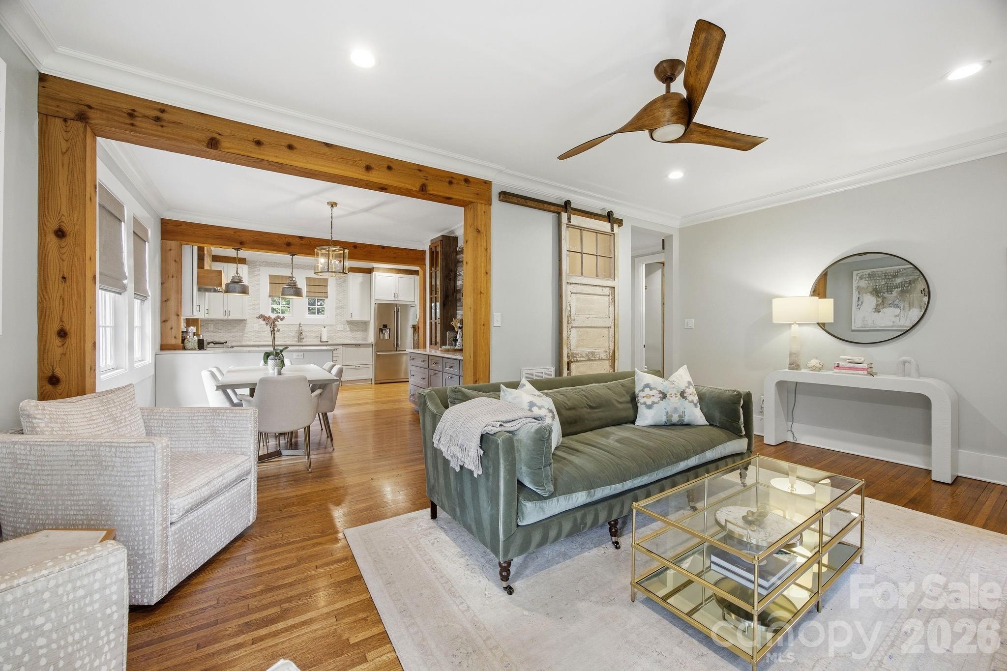 1726 S Mint Street — Charlotte