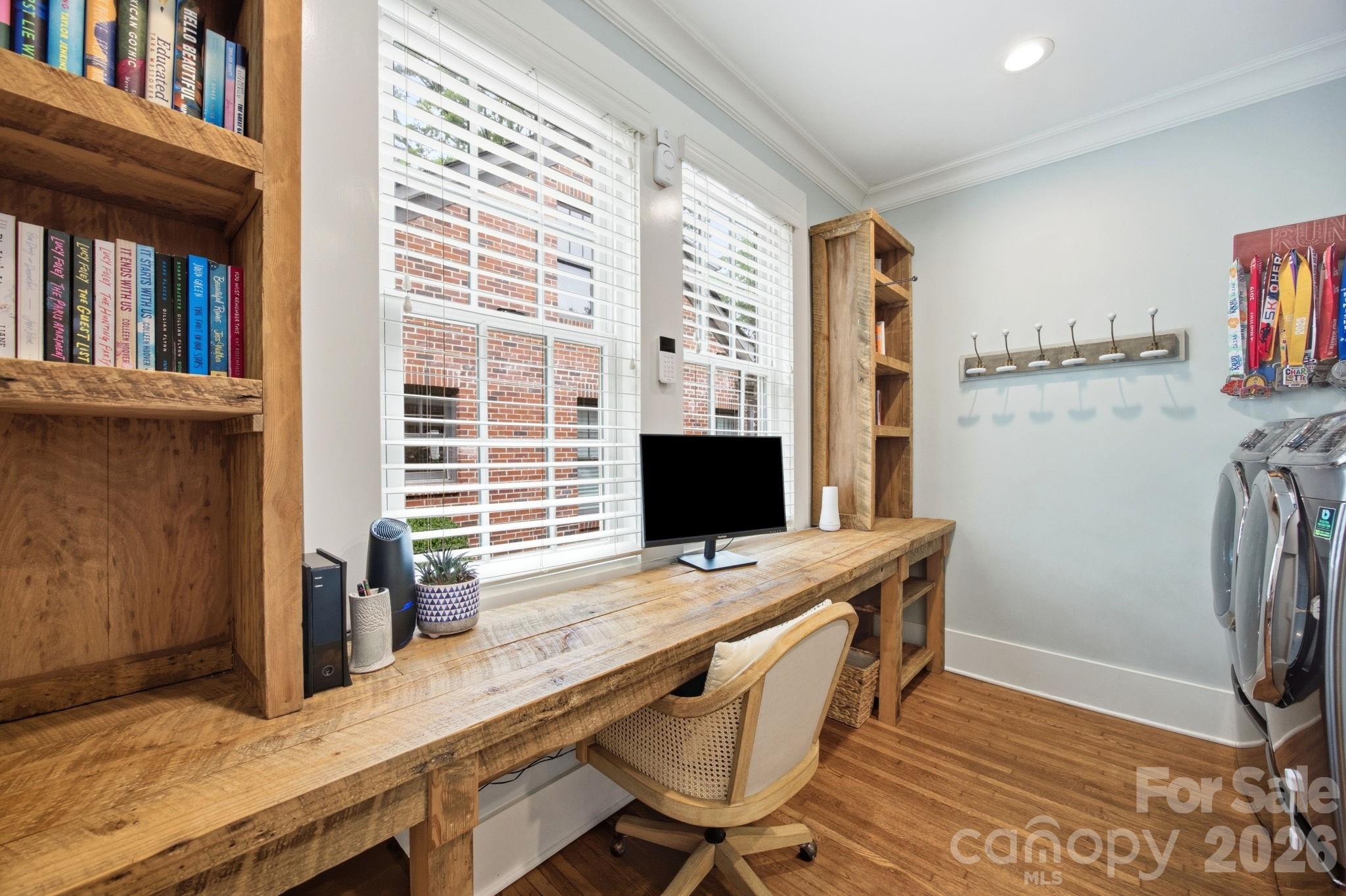 1726 S Mint Street — Charlotte