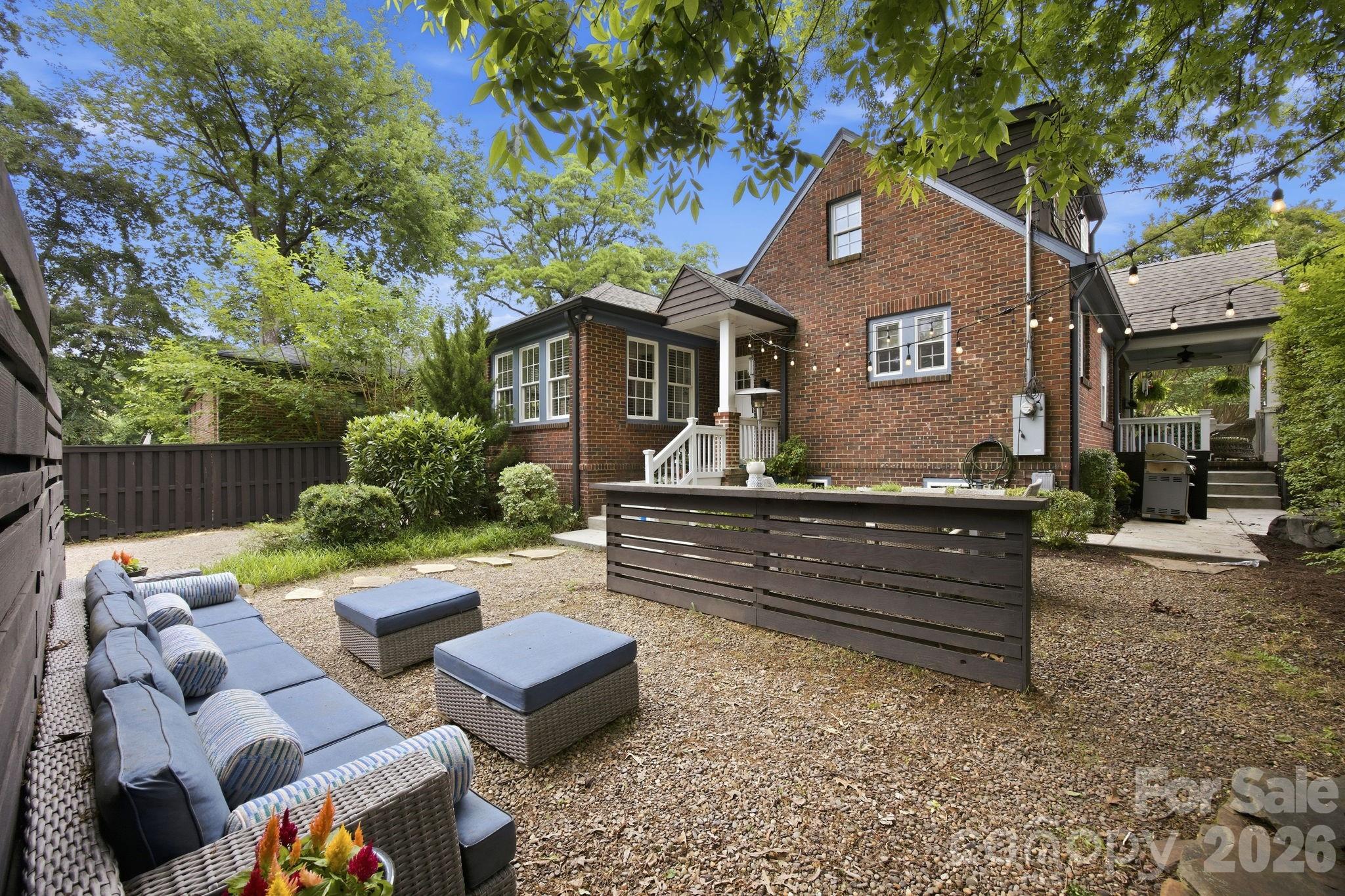 1726 S Mint Street — Charlotte