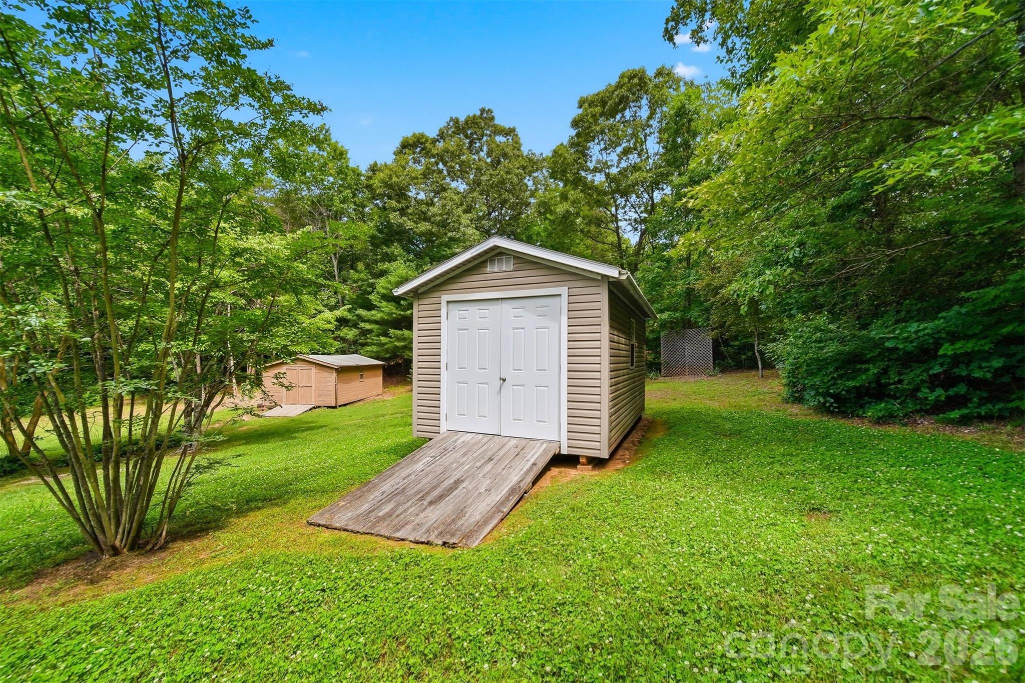 9357 Keller Avenue — Hildebran