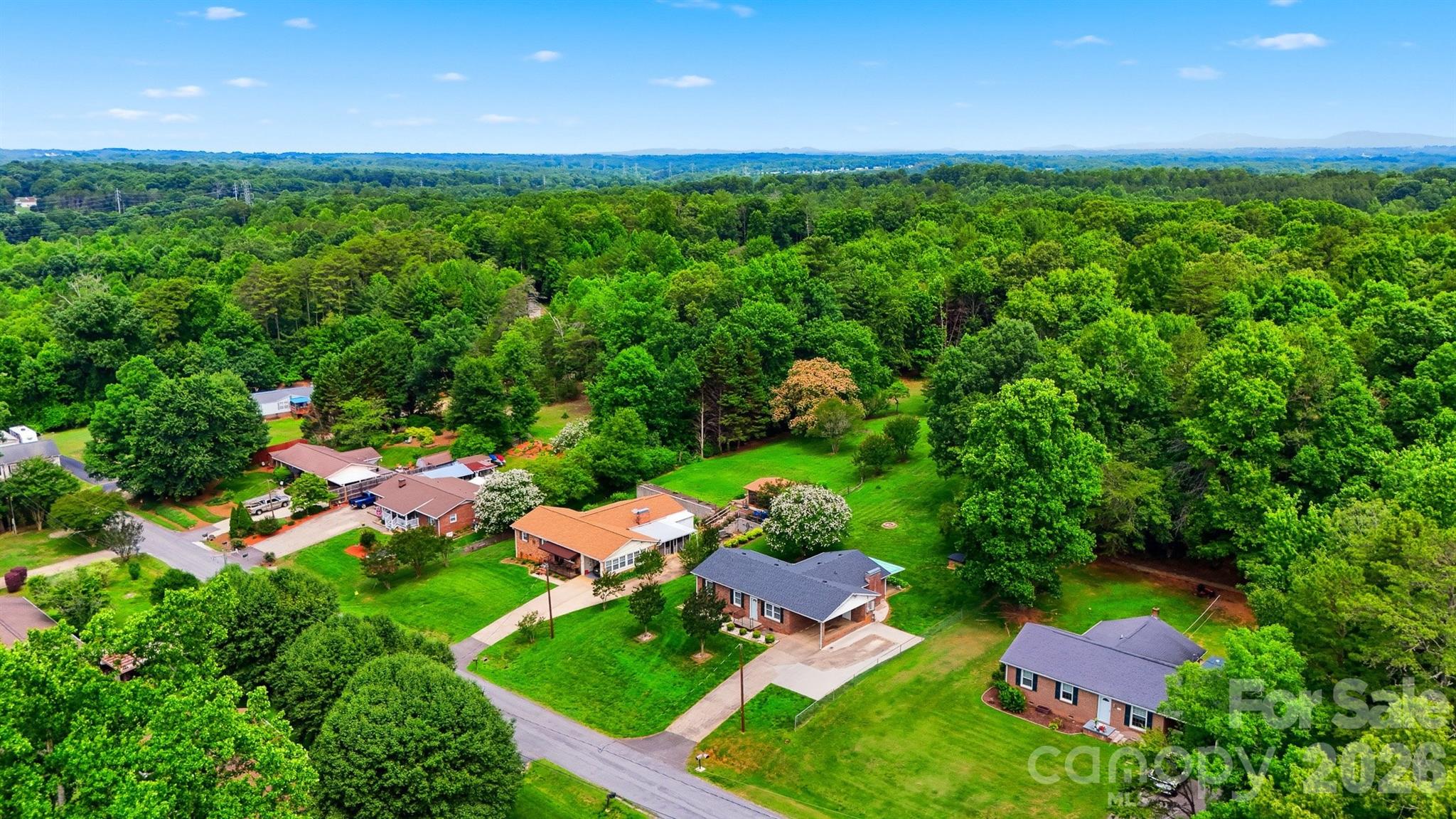9357 Keller Avenue — Hildebran