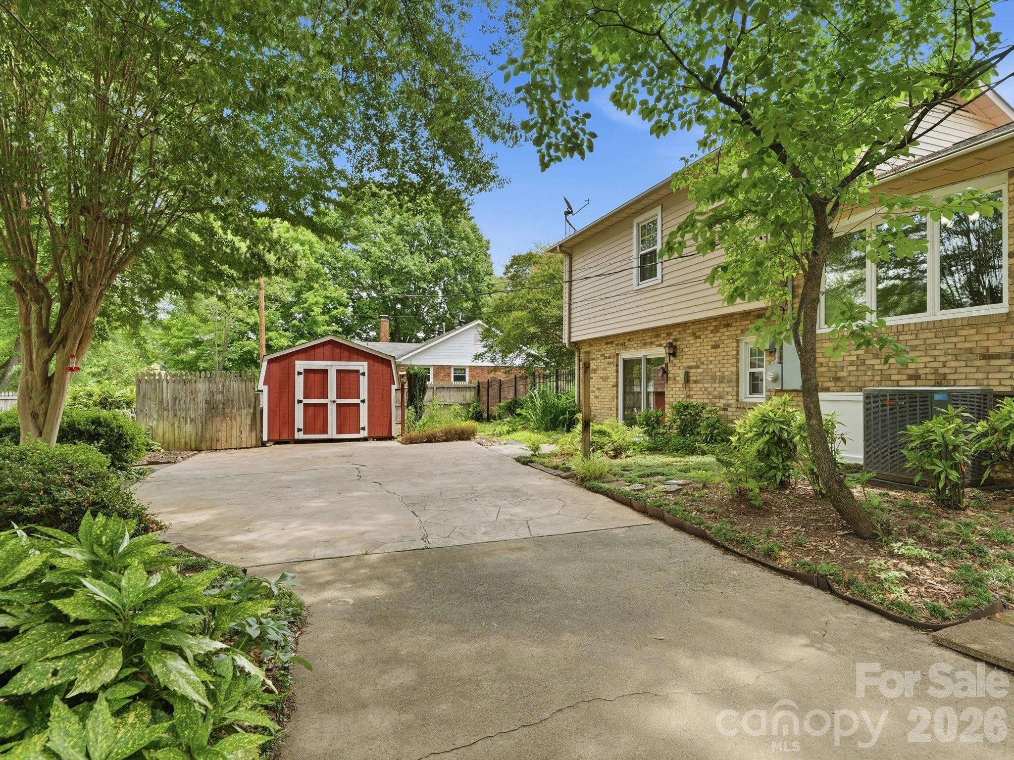 3130 Rea Road — Charlotte