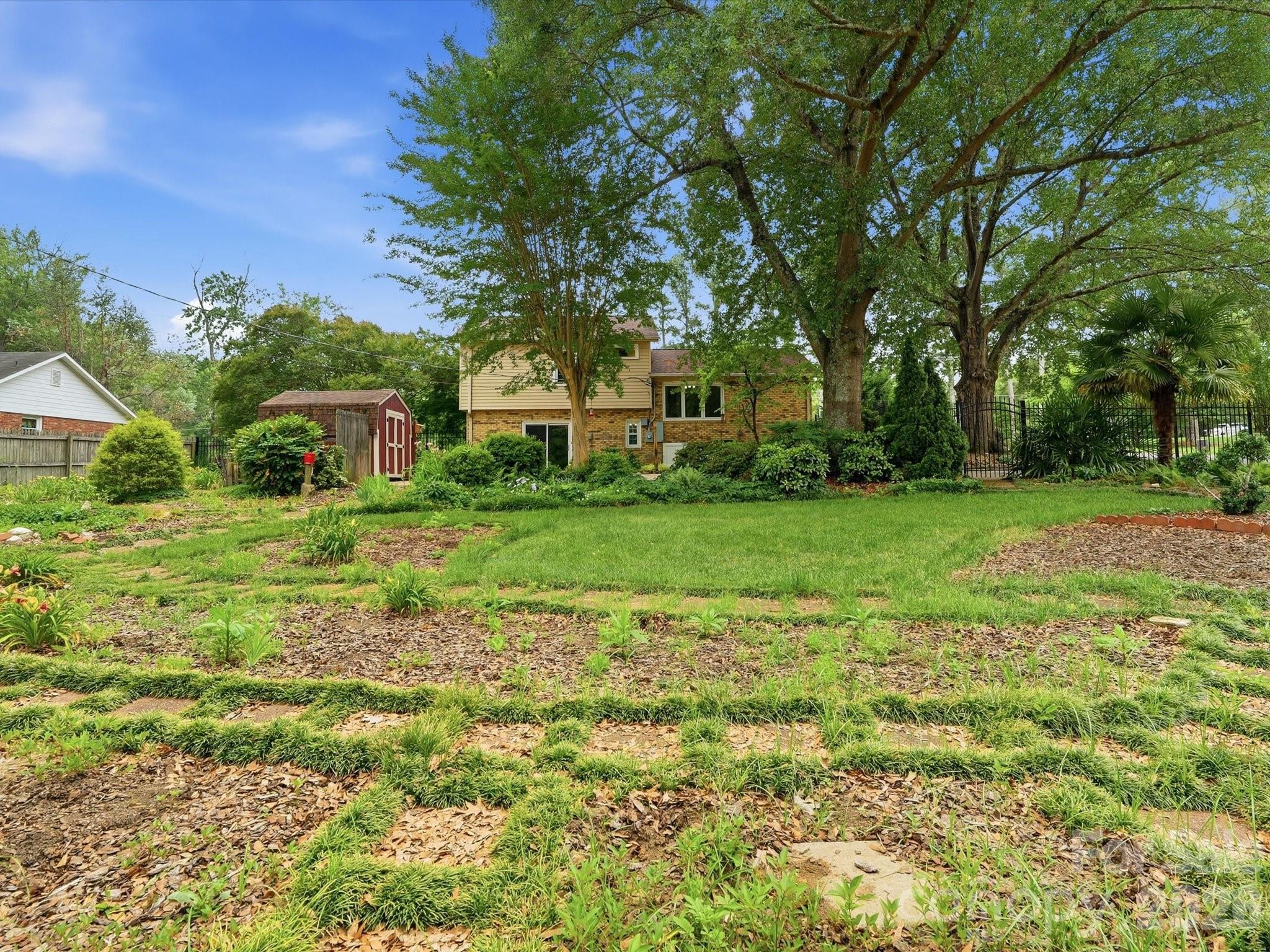 3130 Rea Road — Charlotte