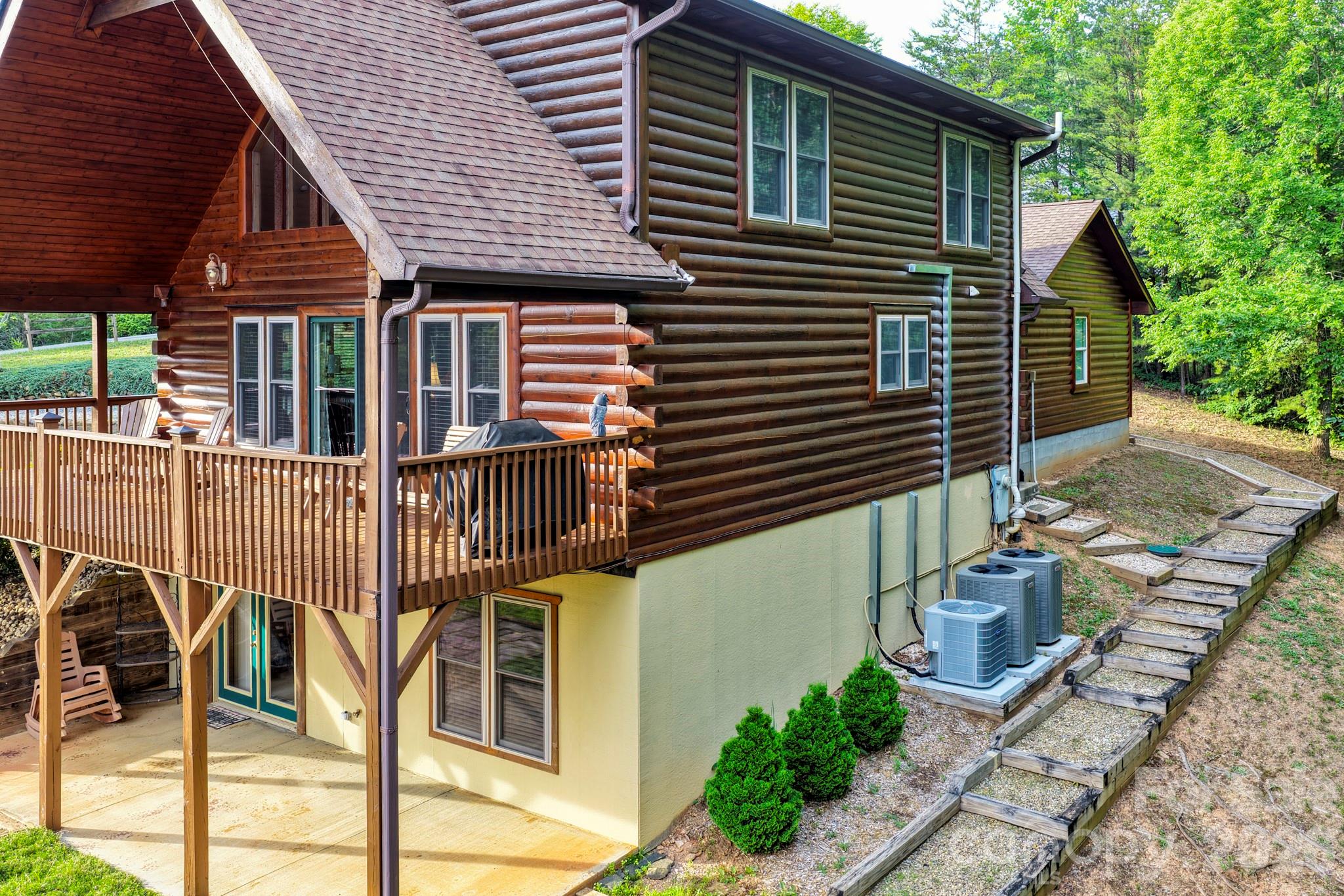 603 Laurel Lakes Parkway — Lake Lure