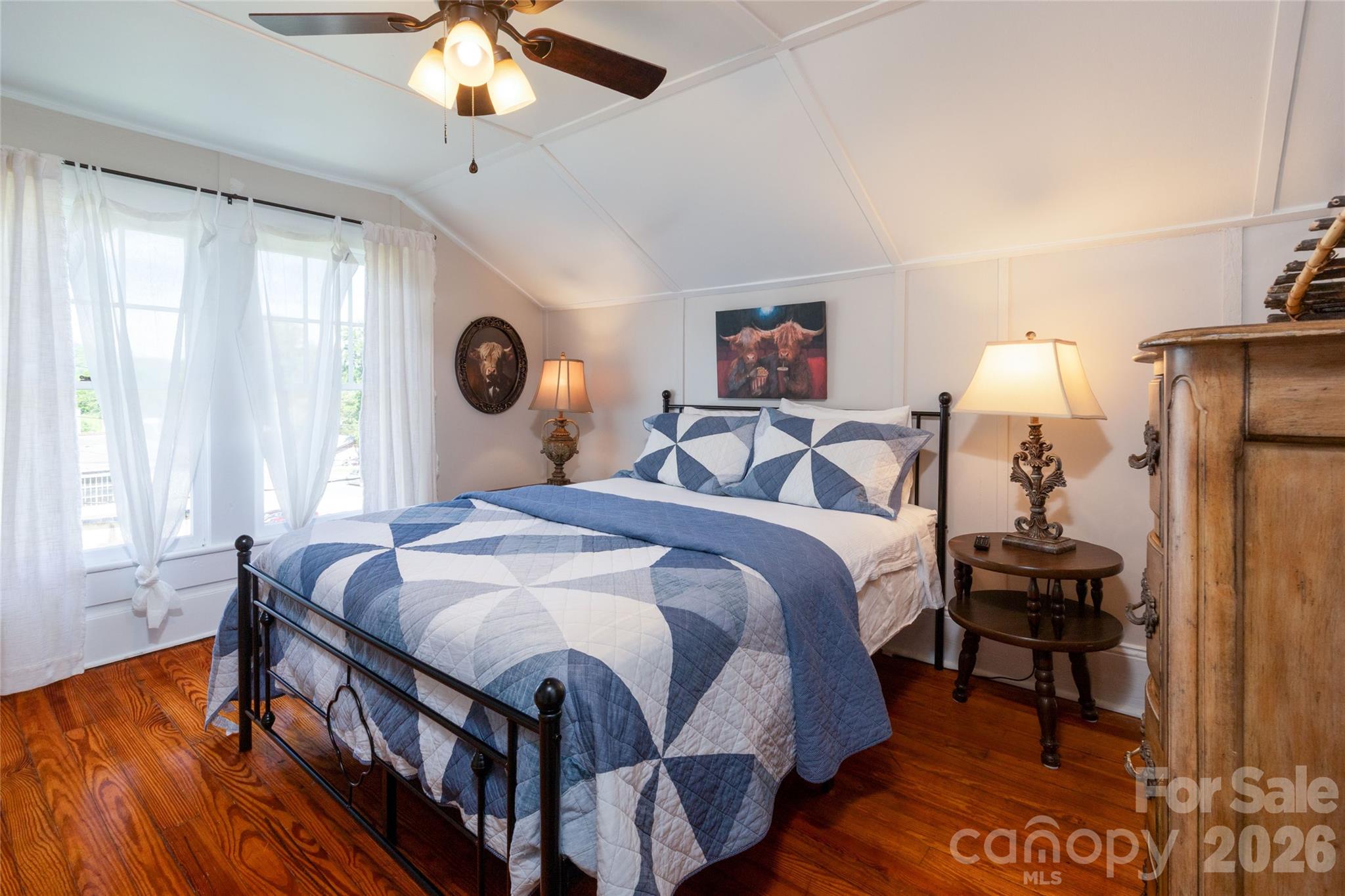 800 Main Street — Bryson City