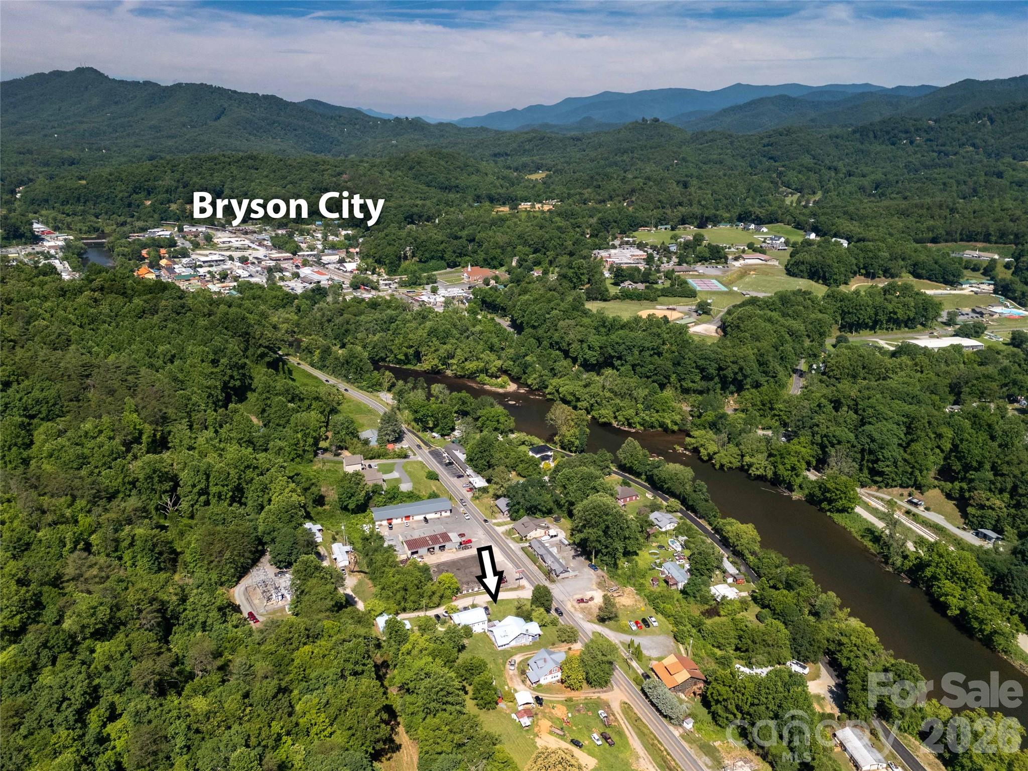 800 Main Street — Bryson City
