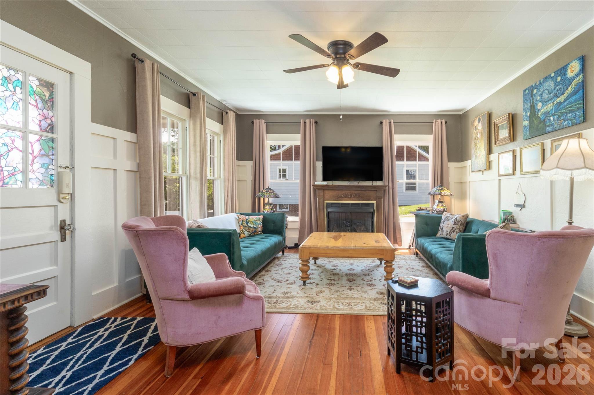 800 Main Street — Bryson City