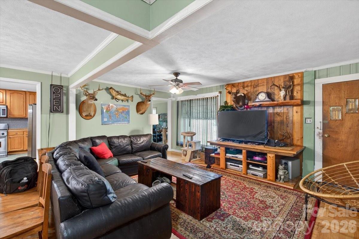 929 Shearers Road — Mooresville