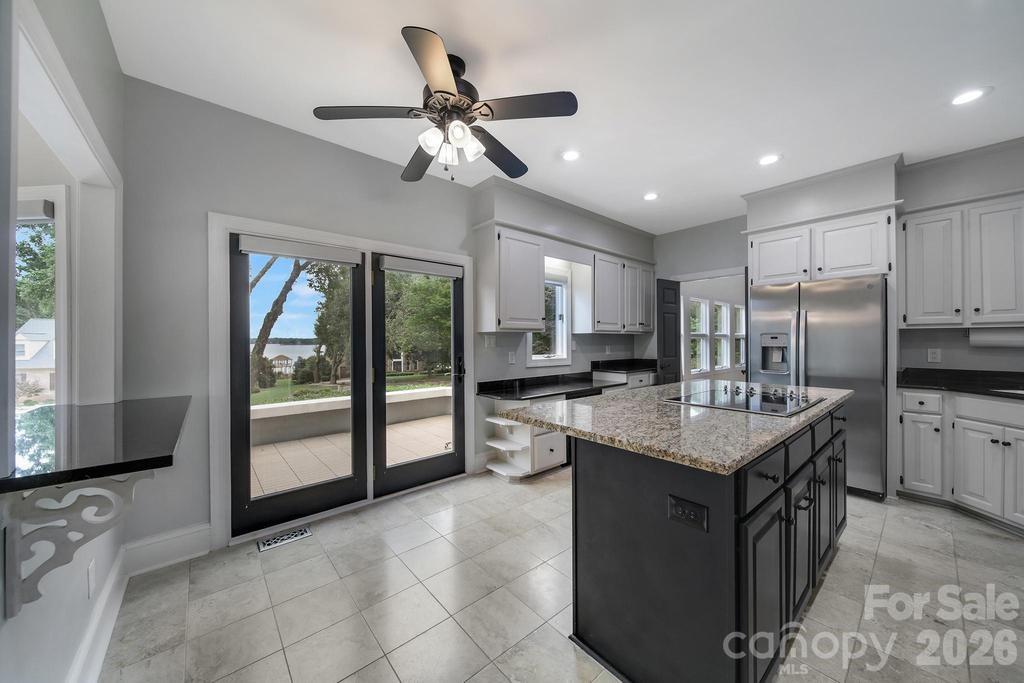 120 Royal Pointe Way — Mooresville