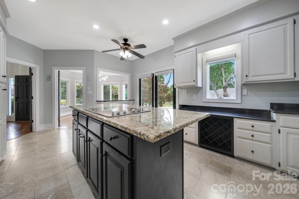 120 Royal Pointe Way — Mooresville