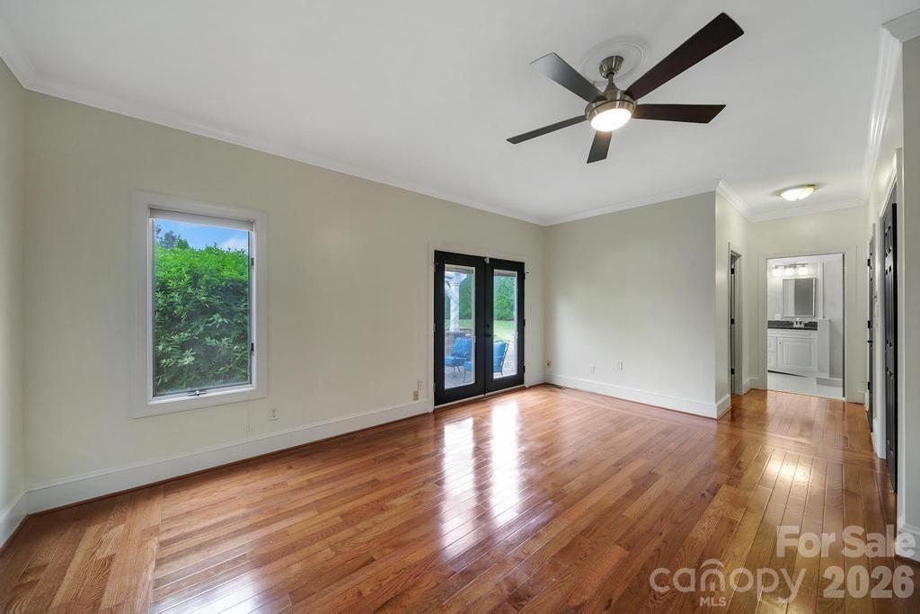 120 Royal Pointe Way — Mooresville