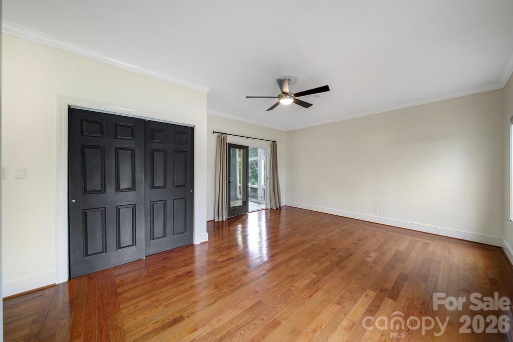 120 Royal Pointe Way — Mooresville